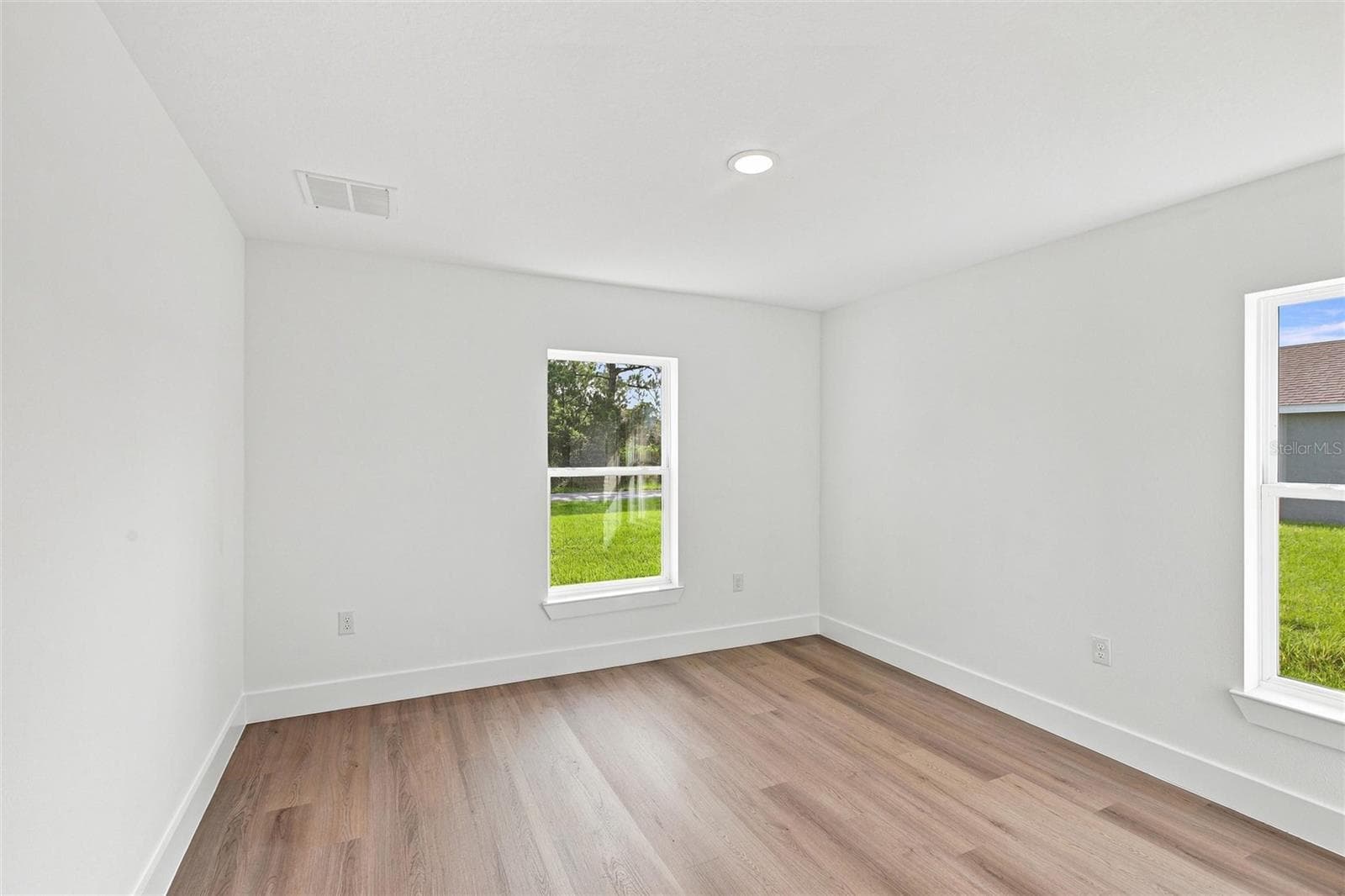 Single Family Residence at 6898 DICKINSON DR, SEBRING, photo 28 of 48