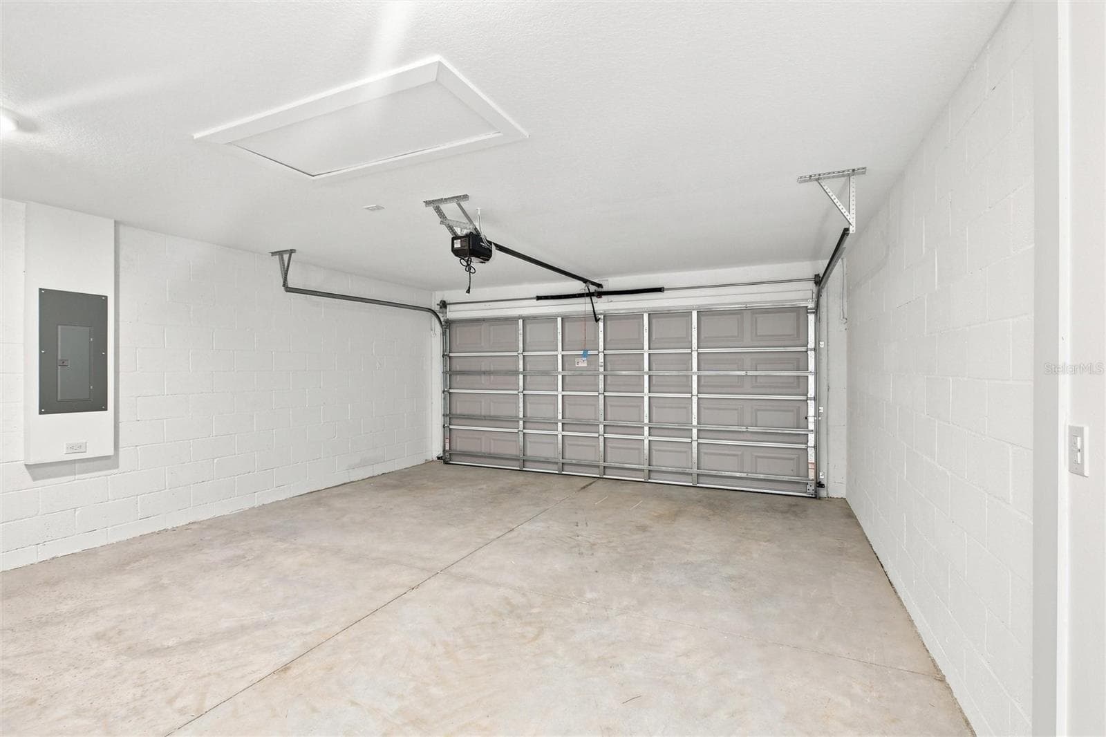 Single Family Residence at 6898 DICKINSON DR, SEBRING, photo 31 of 48