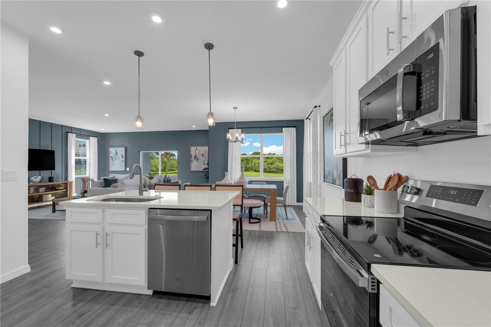 Single Family Residence at 10079 MORNING MEADOWLARK TRL, PARRISH, photo 2 of 36