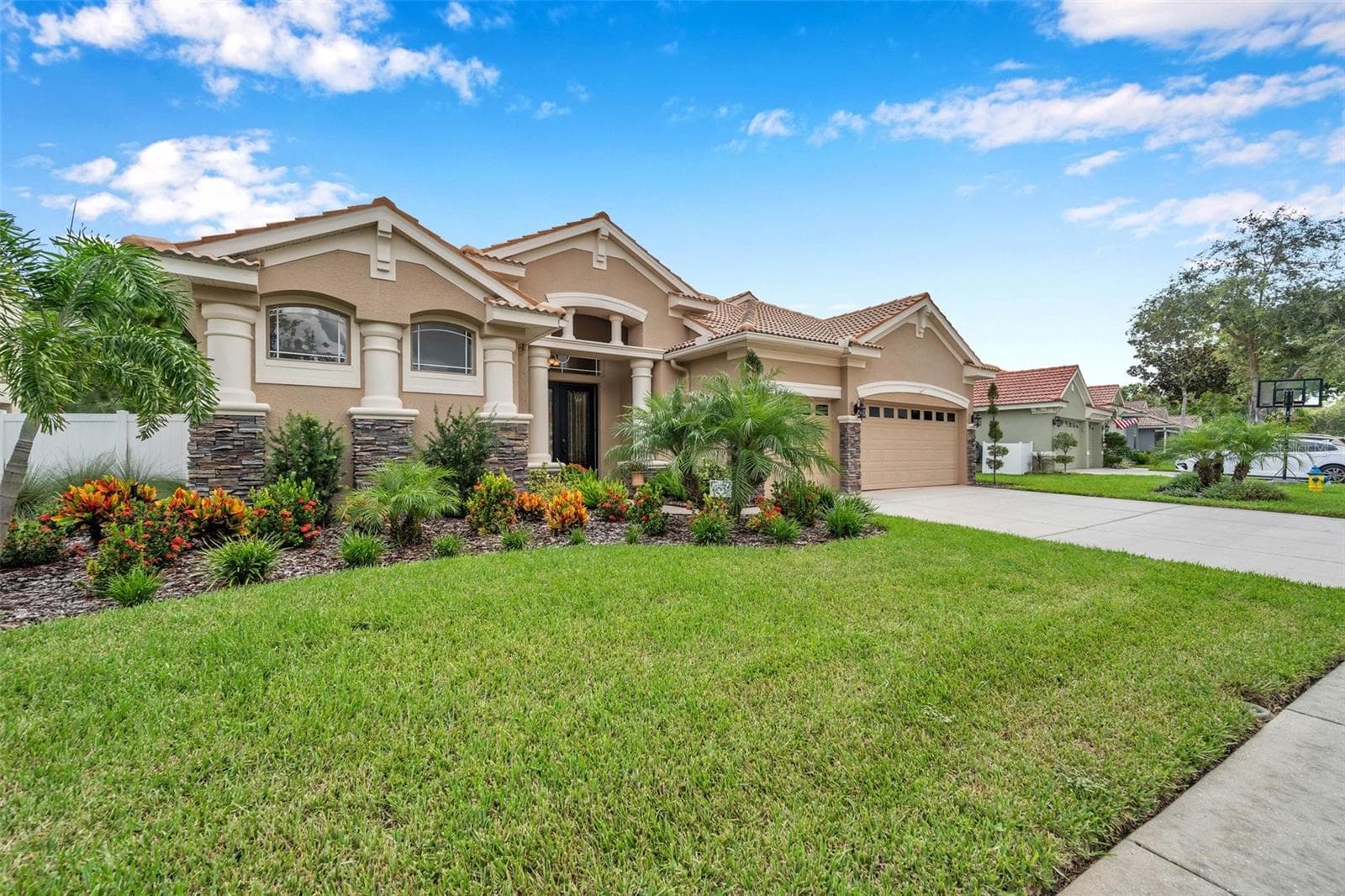 Single Family Residence at 11519 BELLE HAVEN DR, NEW PORT RICHEY, photo 3 of 68