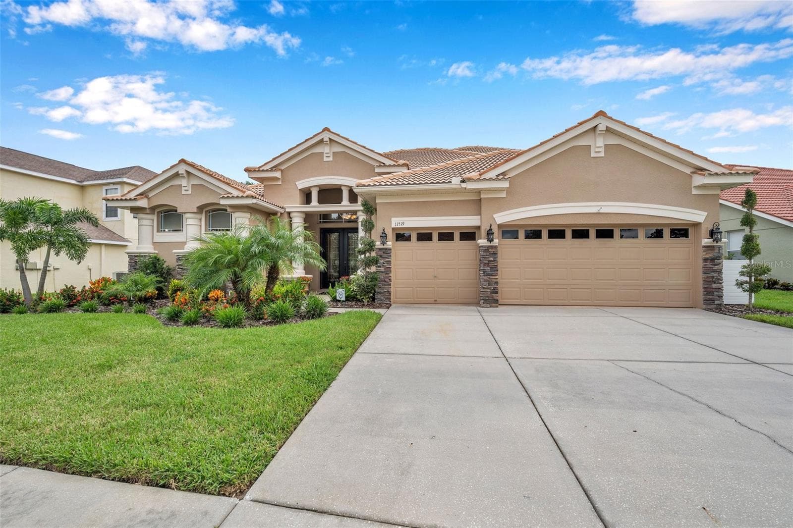 Single Family Residence at 11519 BELLE HAVEN DR, NEW PORT RICHEY, photo 4 of 68