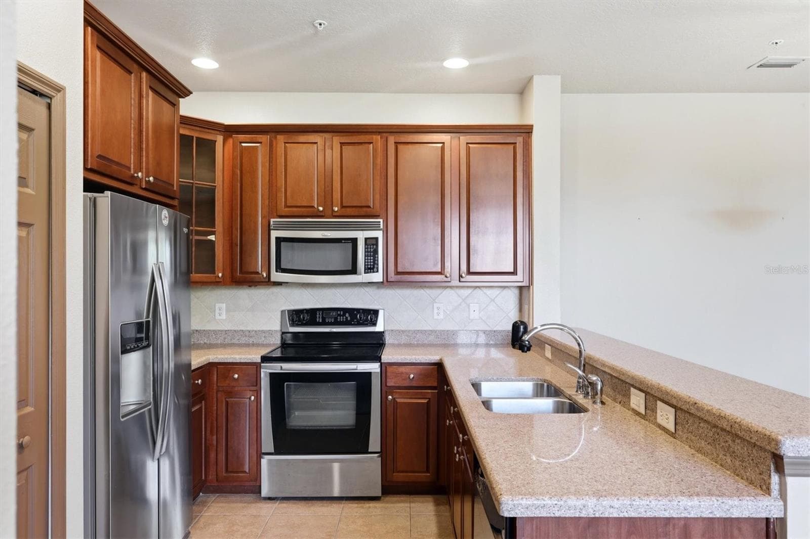 Kitchen - 8098 MOONSTONE DR #17-203, SARASOTA
