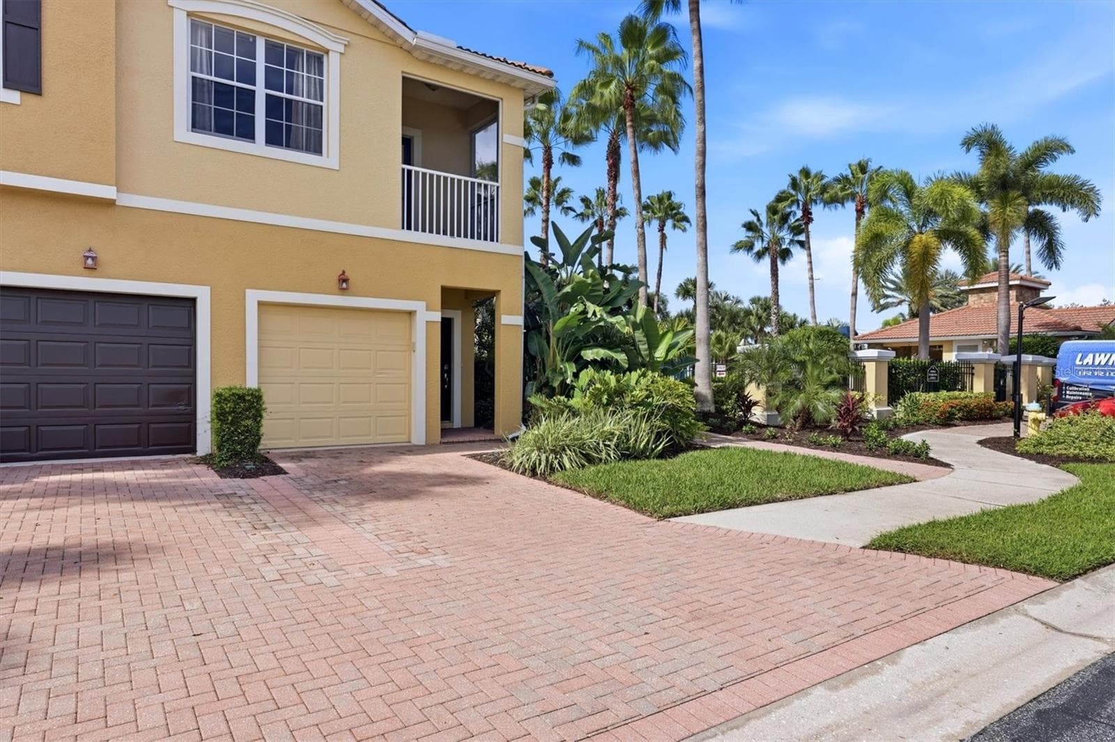 Paver Driveway - 8098 MOONSTONE DR #17-203, SARASOTA