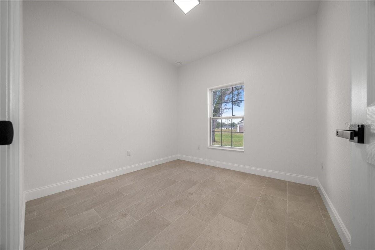 Single Family Residence at 13074 SW 104, DUNNELLON, photo 21 of 57