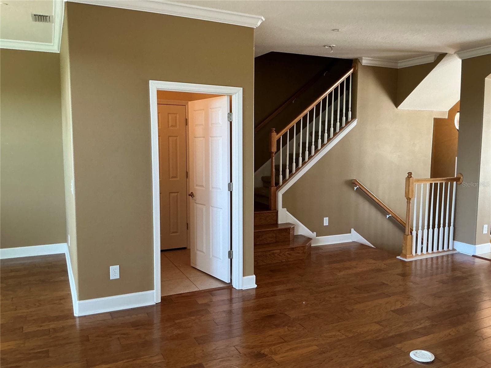 Townhouse at 7059 ISLAMORADA CIR, SEMINOLE, photo 12 of 56