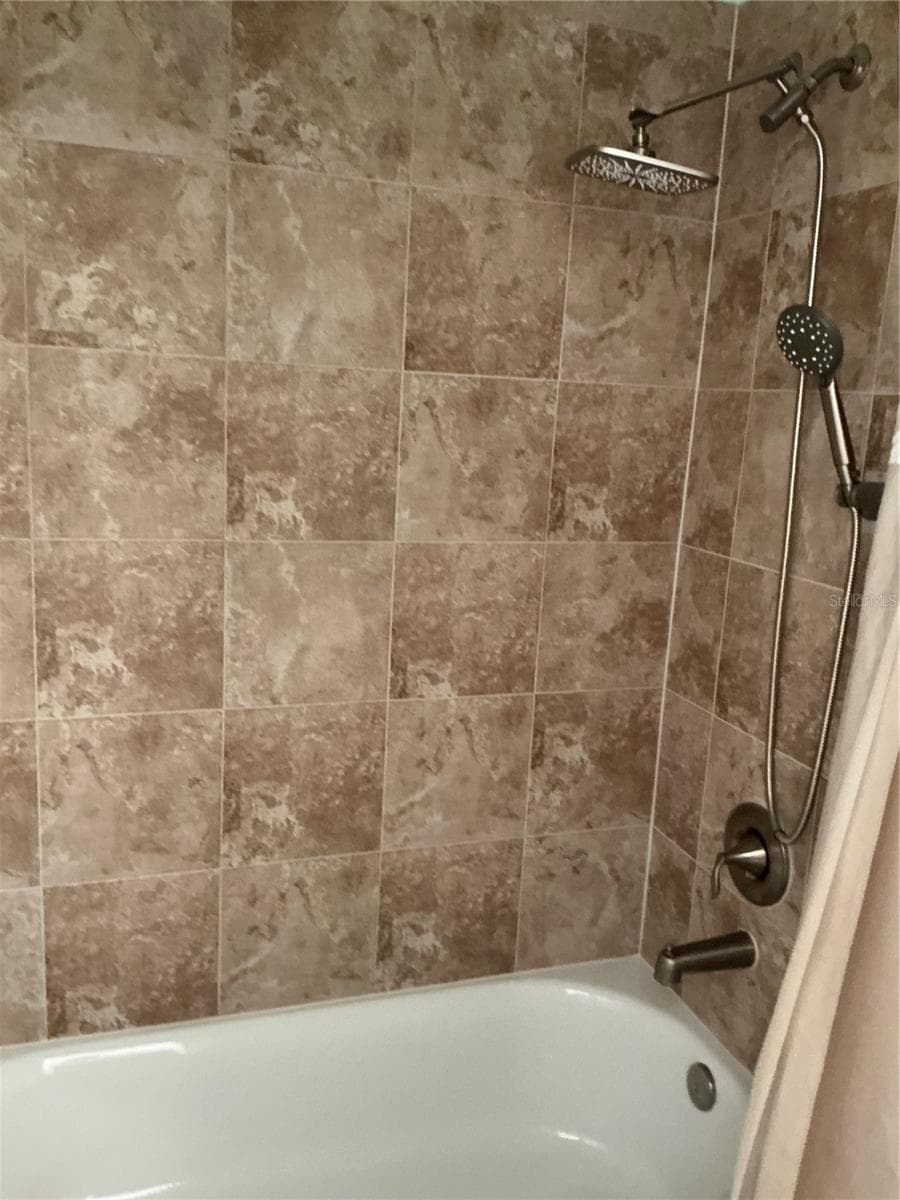 Townhouse at 7059 ISLAMORADA CIR, SEMINOLE, photo 25 of 56