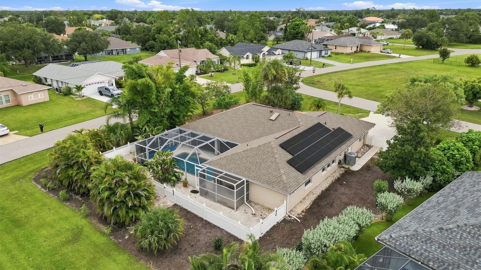 Single Family Residence at 317 SALVADOR DR, PUNTA GORDA, photo 37 of 77