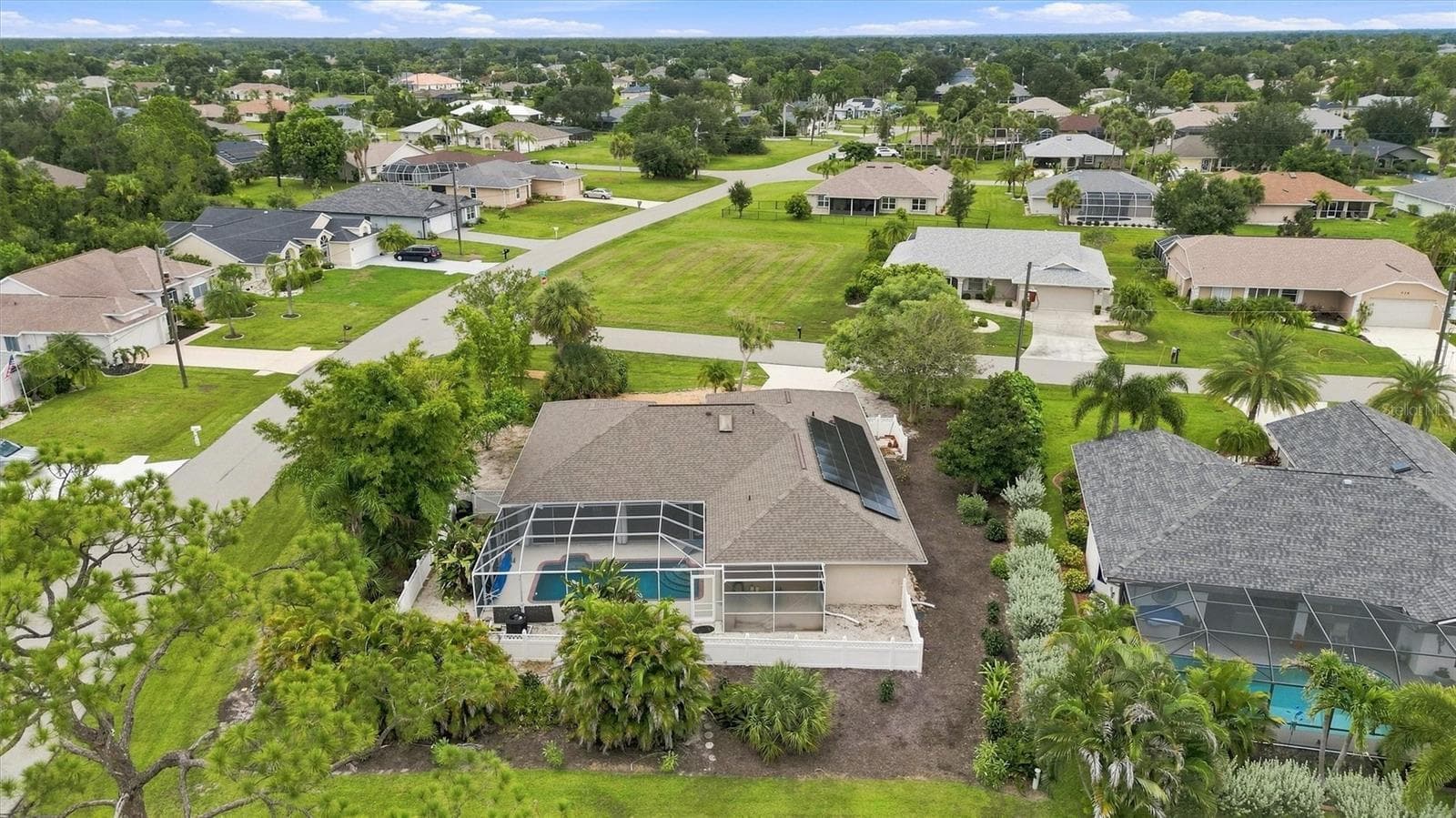 Single Family Residence at 317 SALVADOR DR, PUNTA GORDA, photo 45 of 77