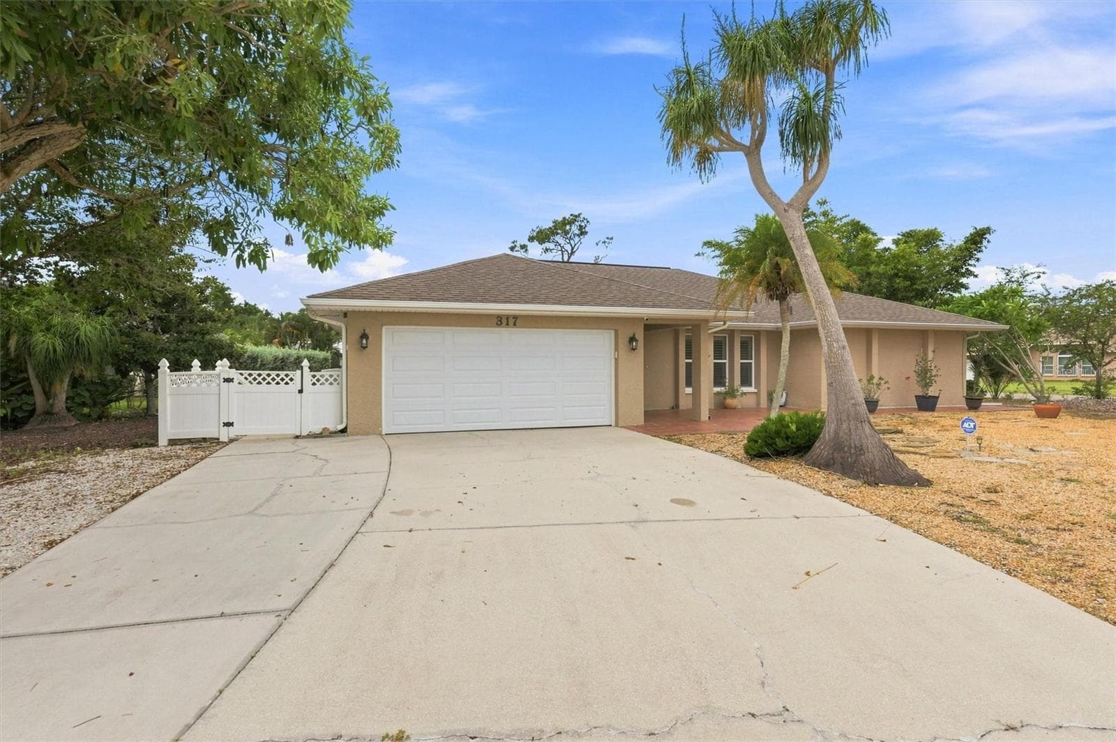 Single Family Residence at 317 SALVADOR DR, PUNTA GORDA, photo 57 of 77