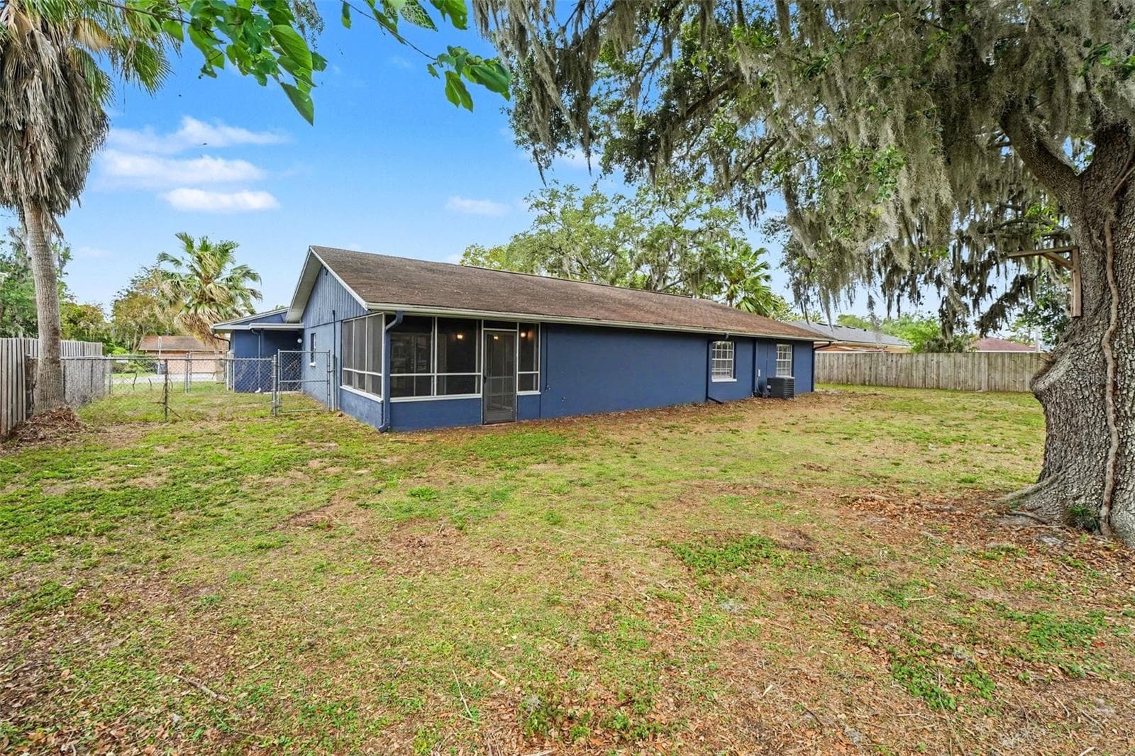 Single Family Residence at 1234 FAIRFAX N, LAKELAND, photo 8 of 31