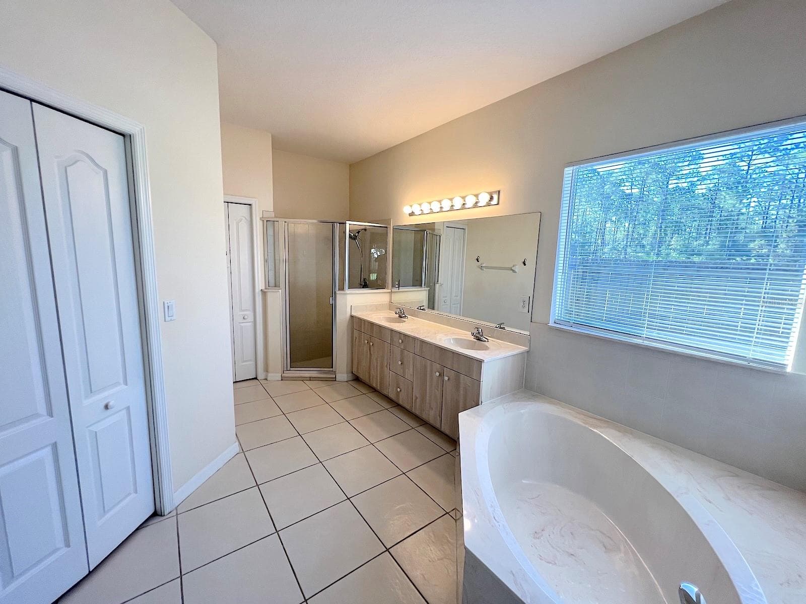 Single Family Residence at 16 ZORLOU CT, PALM COAST, photo 23 of 42