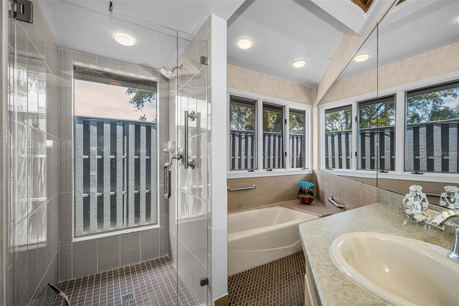 Single Family Residence at 10479 LONGWOOD DR, SEMINOLE, photo 25 of 56