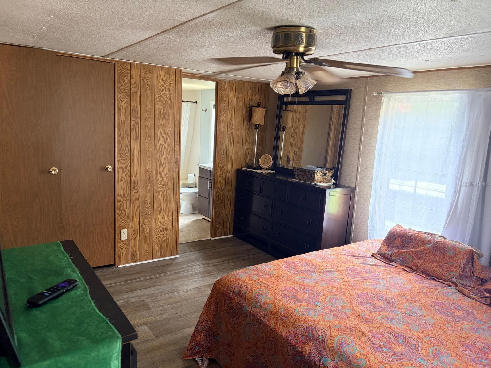 Manufactured Home at 13322 SW 95TH ST, DUNNELLON, photo 4 of 24