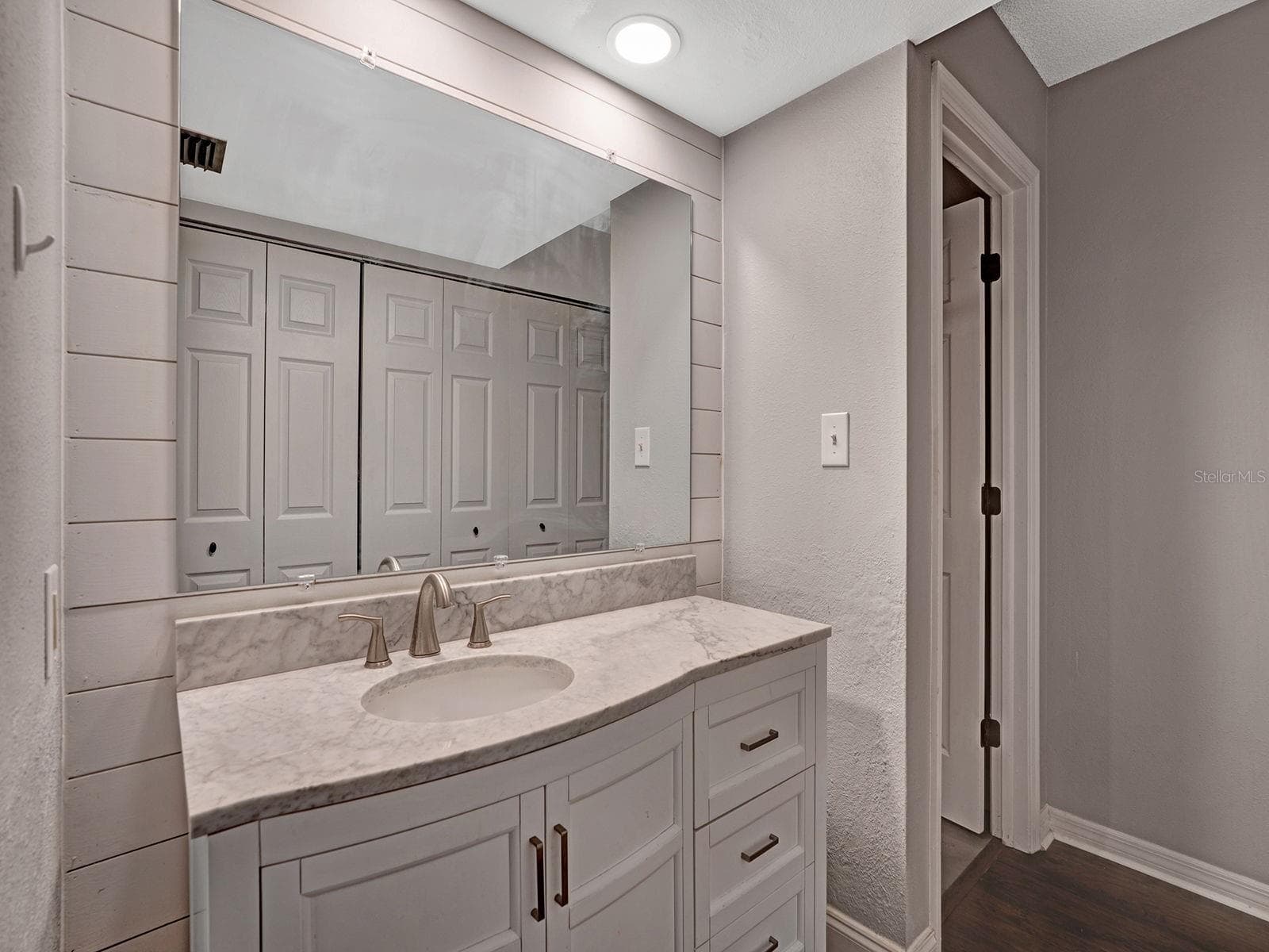 Condominium at 2511 DOLLY BAY DR #308, PALM HARBOR, photo 30 of 51