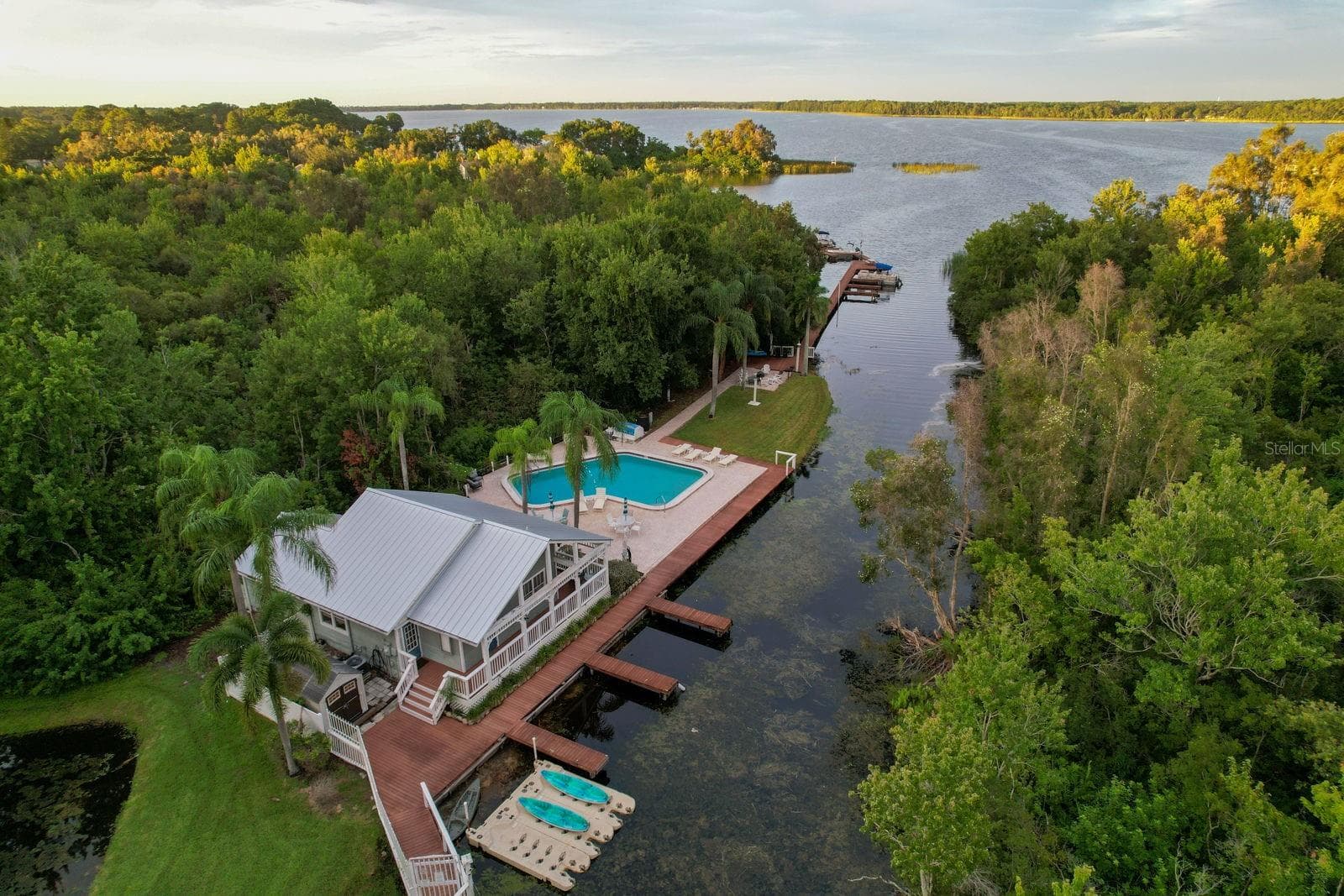 Condominium at 2511 DOLLY BAY DR #308, PALM HARBOR, photo 44 of 51