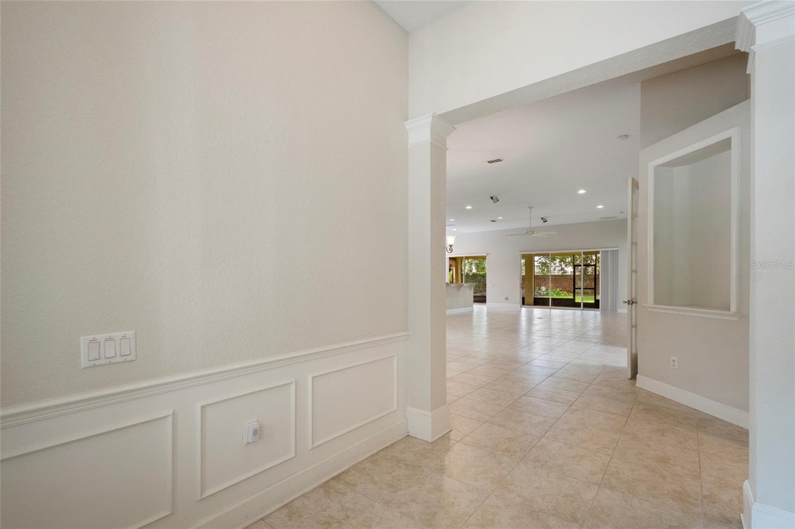 Single Family Residence at 544 DOUGLAS EDWARD DR, OCOEE, photo 7 of 44