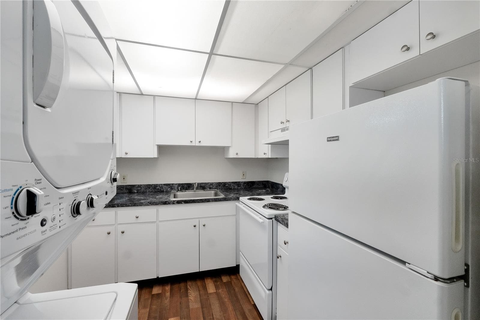 Condominium at 201 KINGS BLVD #5, SUN CITY CENTER, photo 3 of 14