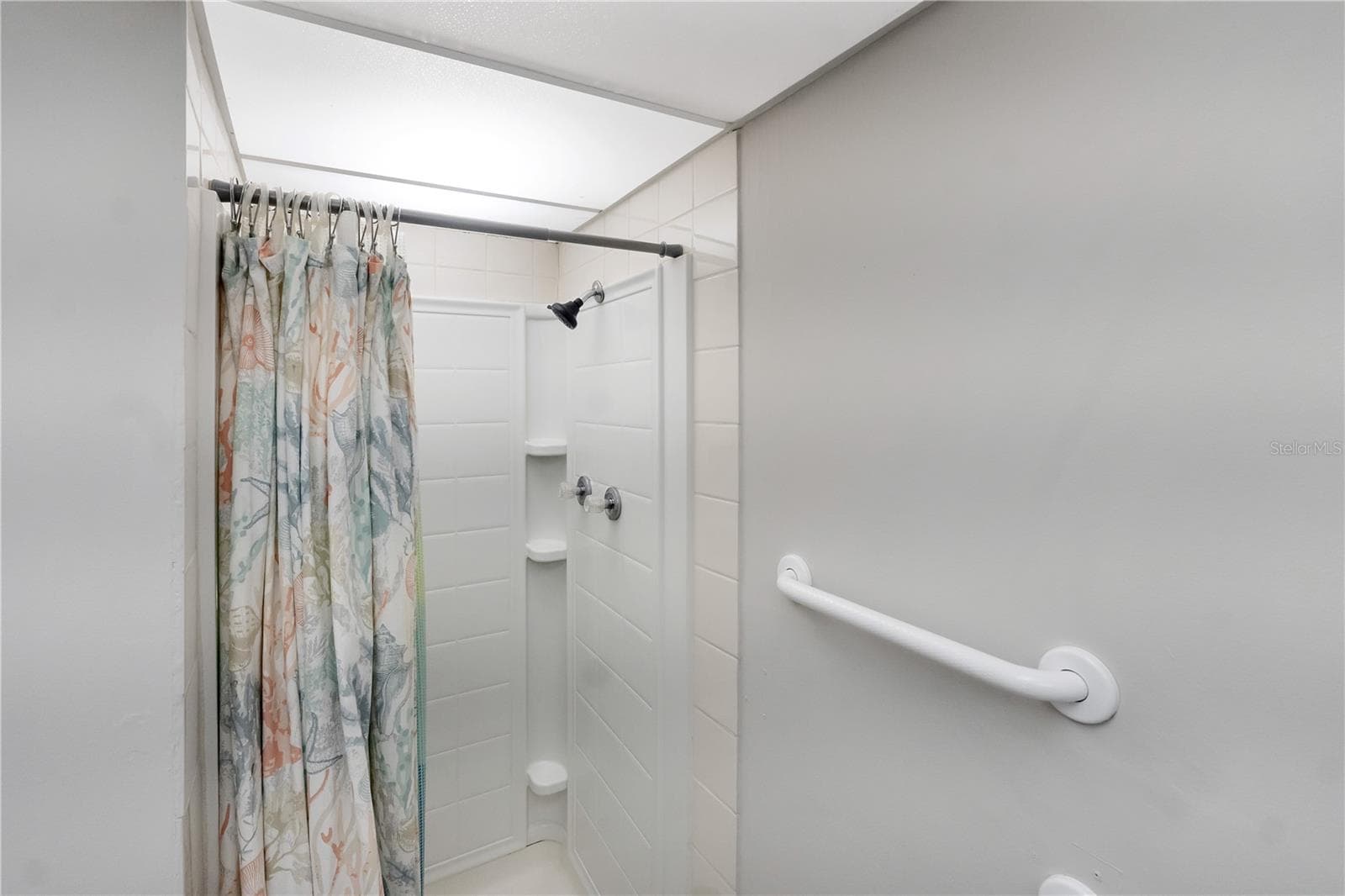 Condominium at 201 KINGS BLVD #5, SUN CITY CENTER, photo 9 of 14