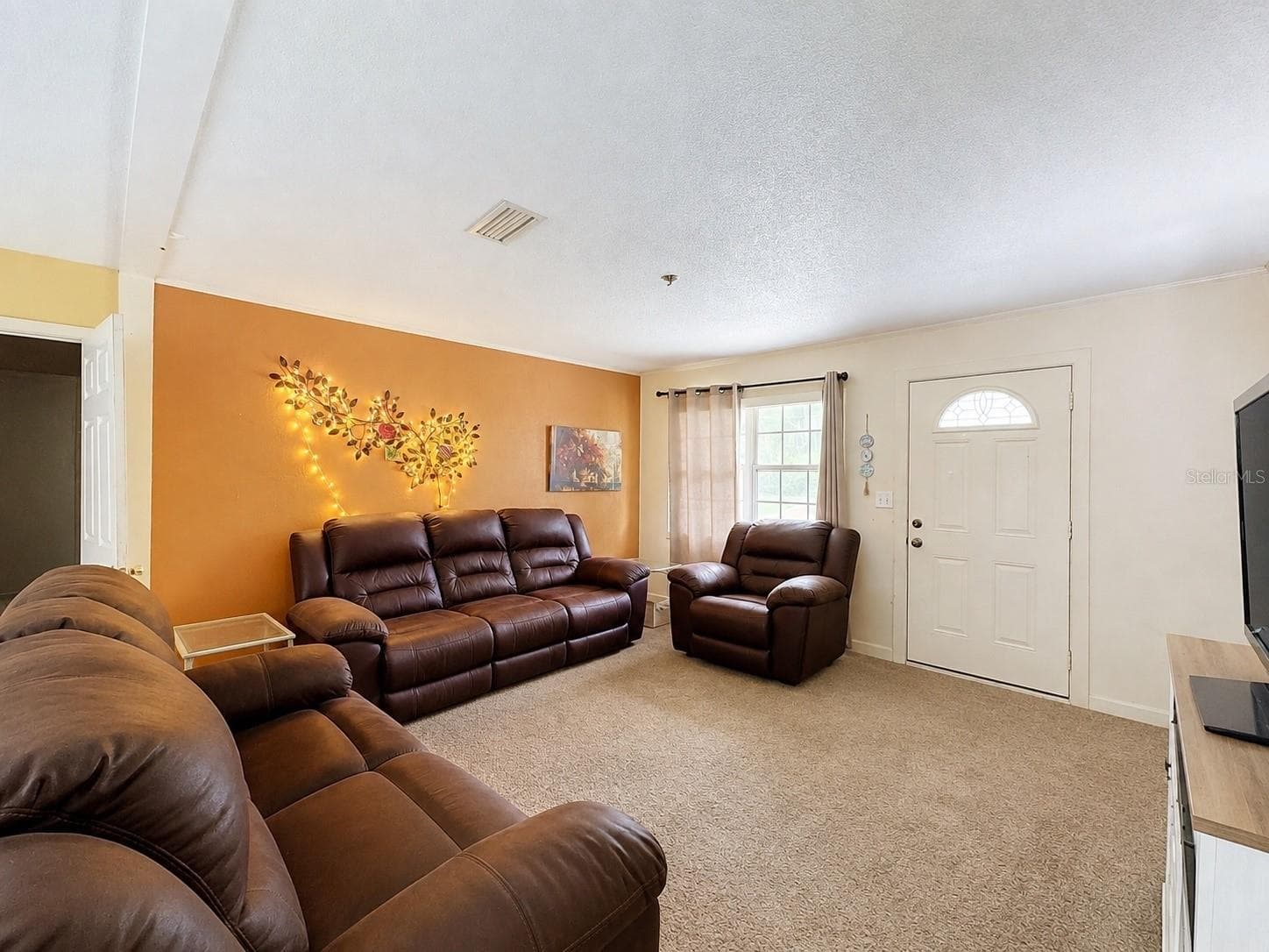 Single Family Residence at 173 SE ANDREWS DR, LAKE CITY, photo 8 of 31