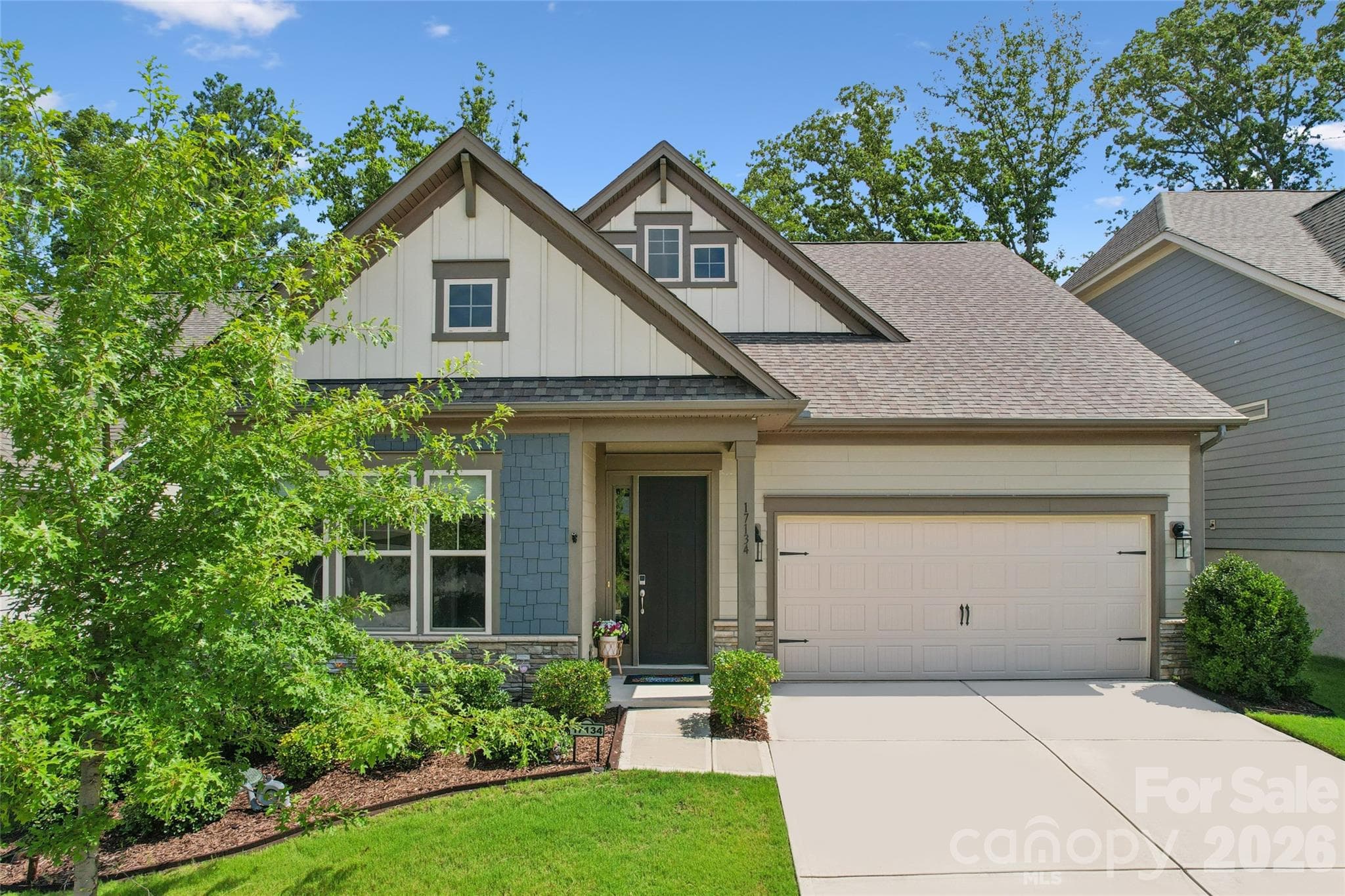 Single Family Residence at Charlotte, photo 2 of 38