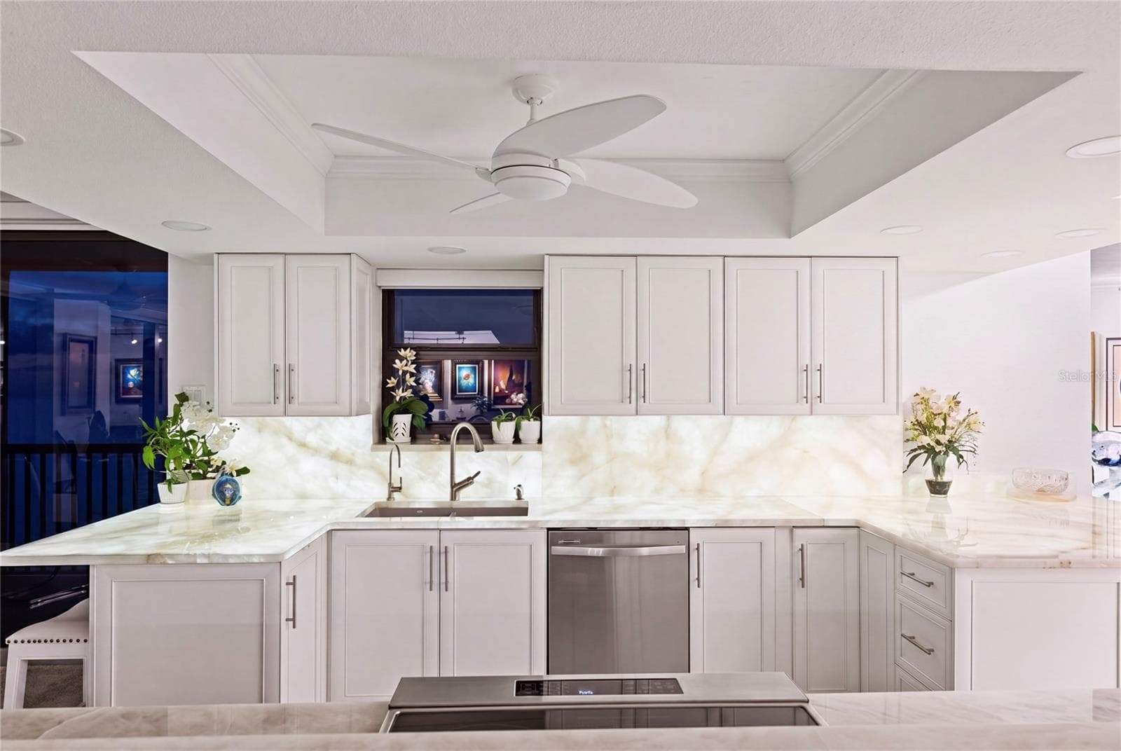 Condominium at 1660 GULF BLVD #PH1, CLEARWATER BEACH, photo 31 of 94