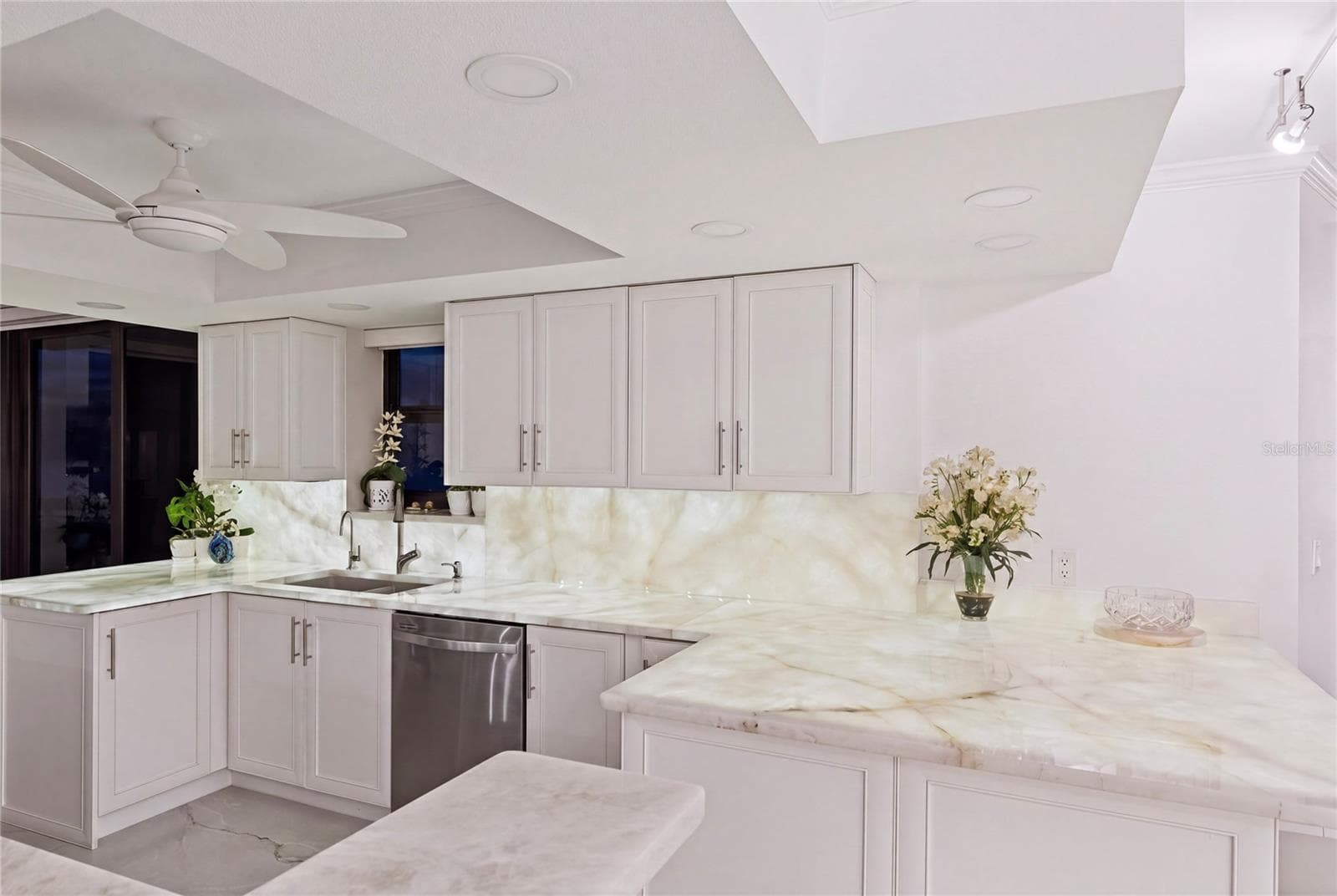 Condominium at 1660 GULF BLVD #PH1, CLEARWATER BEACH, photo 33 of 94