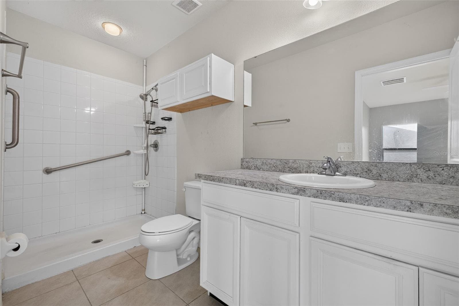 Single Family Residence at 573 LUCERNE BLVD, WINTER HAVEN, photo 20 of 40