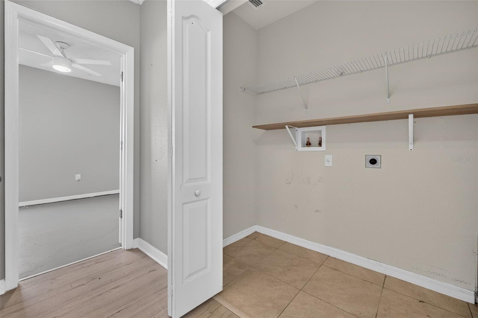 Single Family Residence at 573 LUCERNE BLVD, WINTER HAVEN, photo 22 of 40