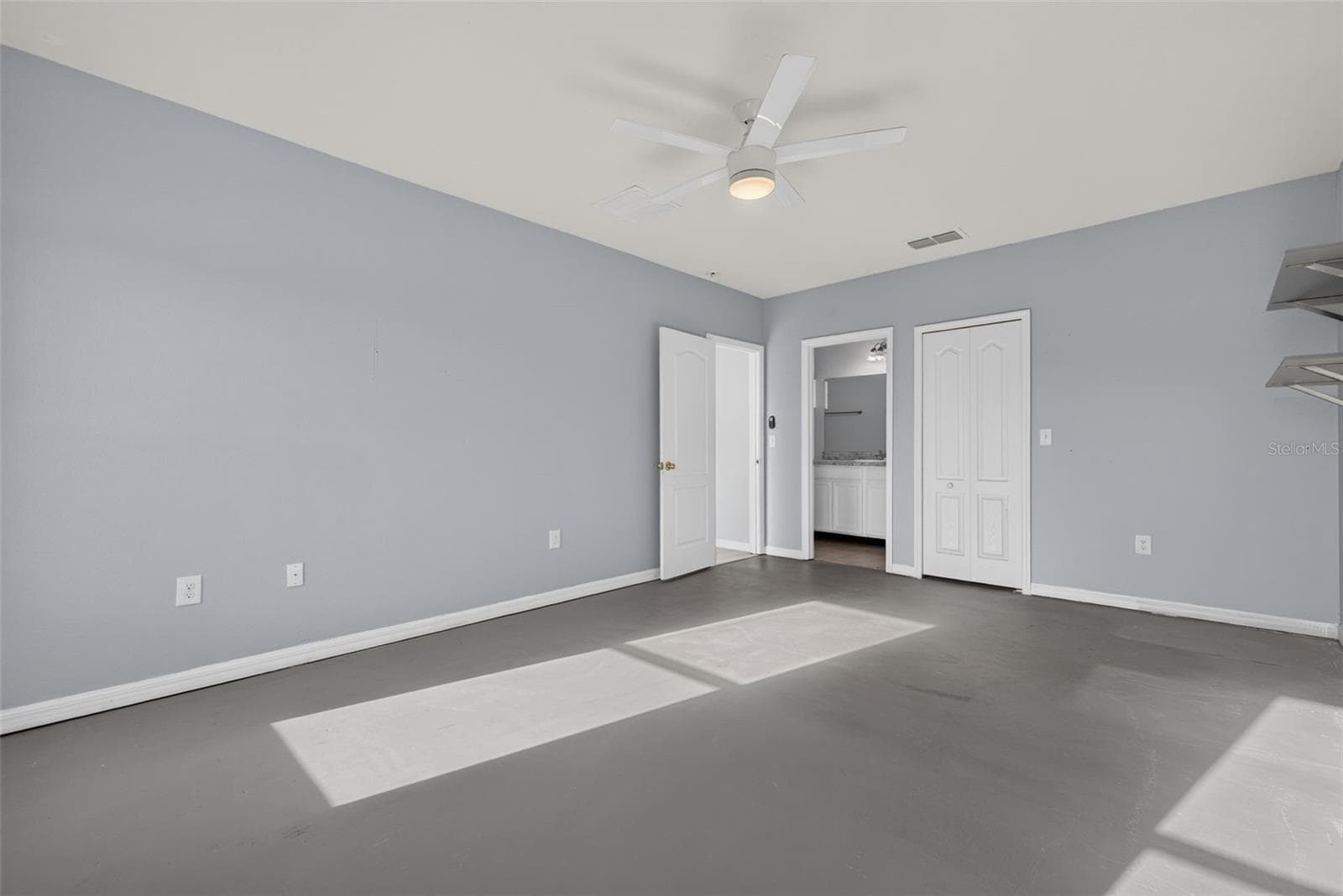 Single Family Residence at 573 LUCERNE BLVD, WINTER HAVEN, photo 34 of 40