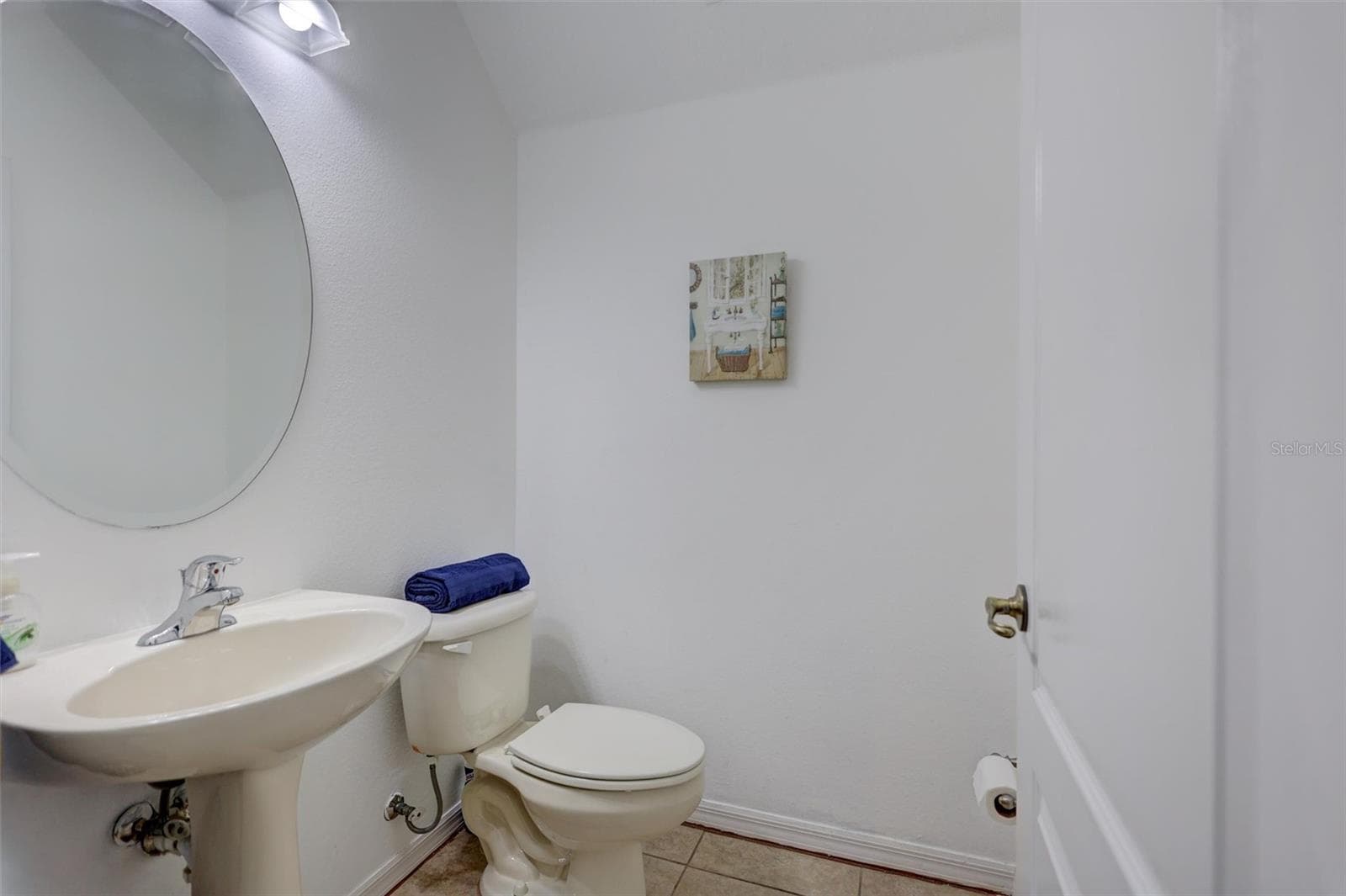 Townhouse at 14511 MIRABELLE VISTA CIR, TAMPA, photo 8 of 46