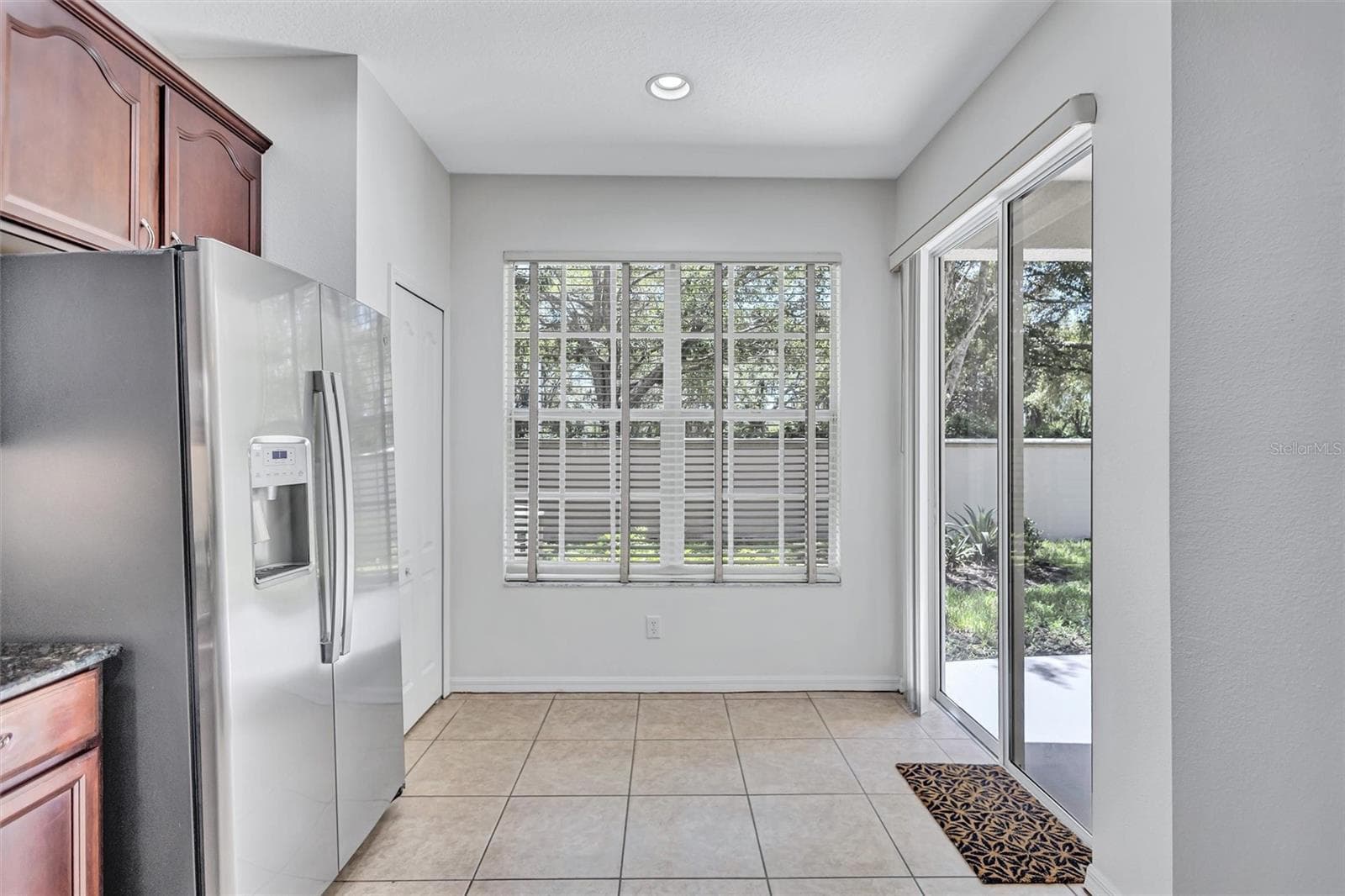 Townhouse at 14511 MIRABELLE VISTA CIR, TAMPA, photo 15 of 46