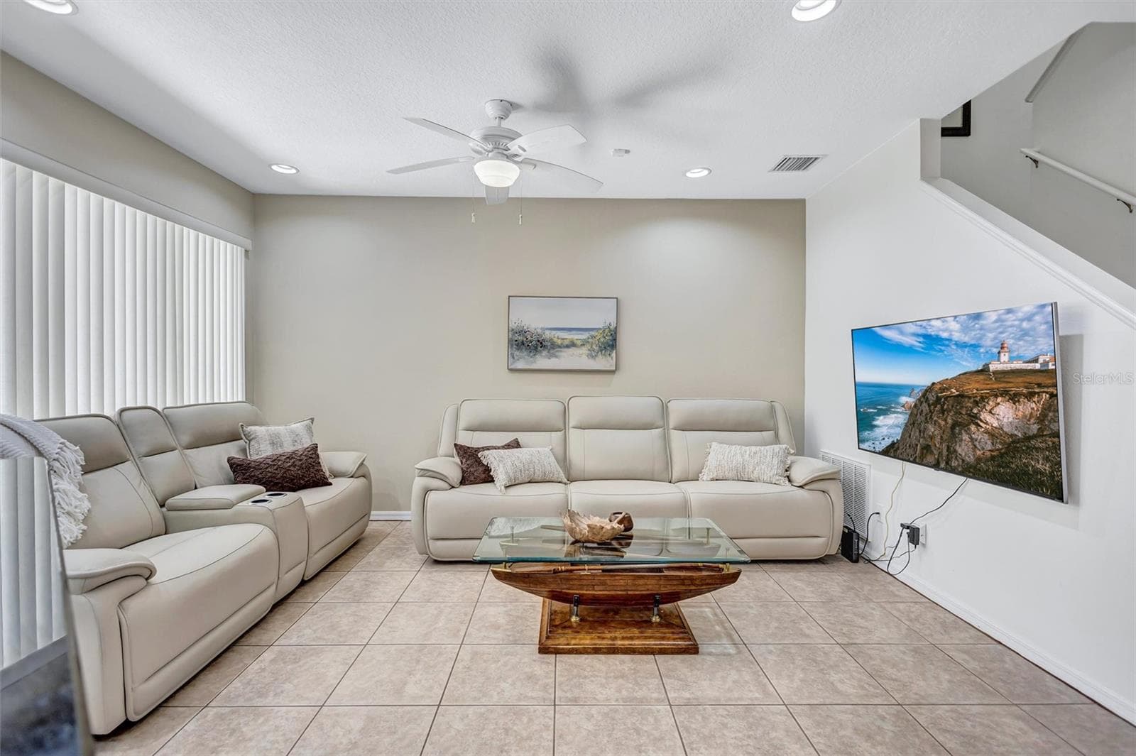 Townhouse at 14511 MIRABELLE VISTA CIR, TAMPA, photo 18 of 46