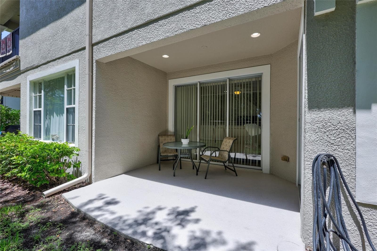 Townhouse at 14511 MIRABELLE VISTA CIR, TAMPA, photo 32 of 46