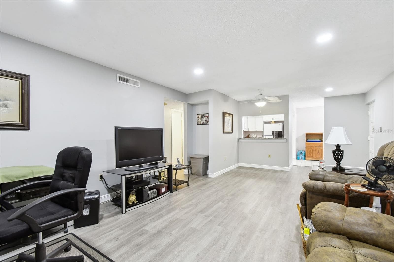 Condominium at 2650 COUNTRYSIDE BLVD #C309, CLEARWATER, photo 10 of 54