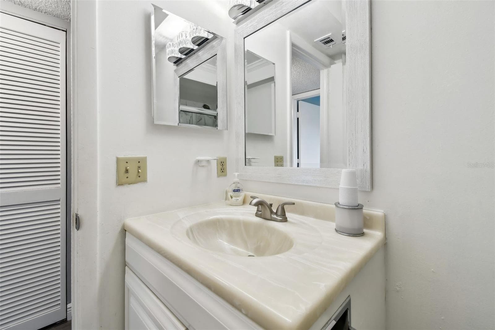 Condominium at 2650 COUNTRYSIDE BLVD #C309, CLEARWATER, photo 37 of 54