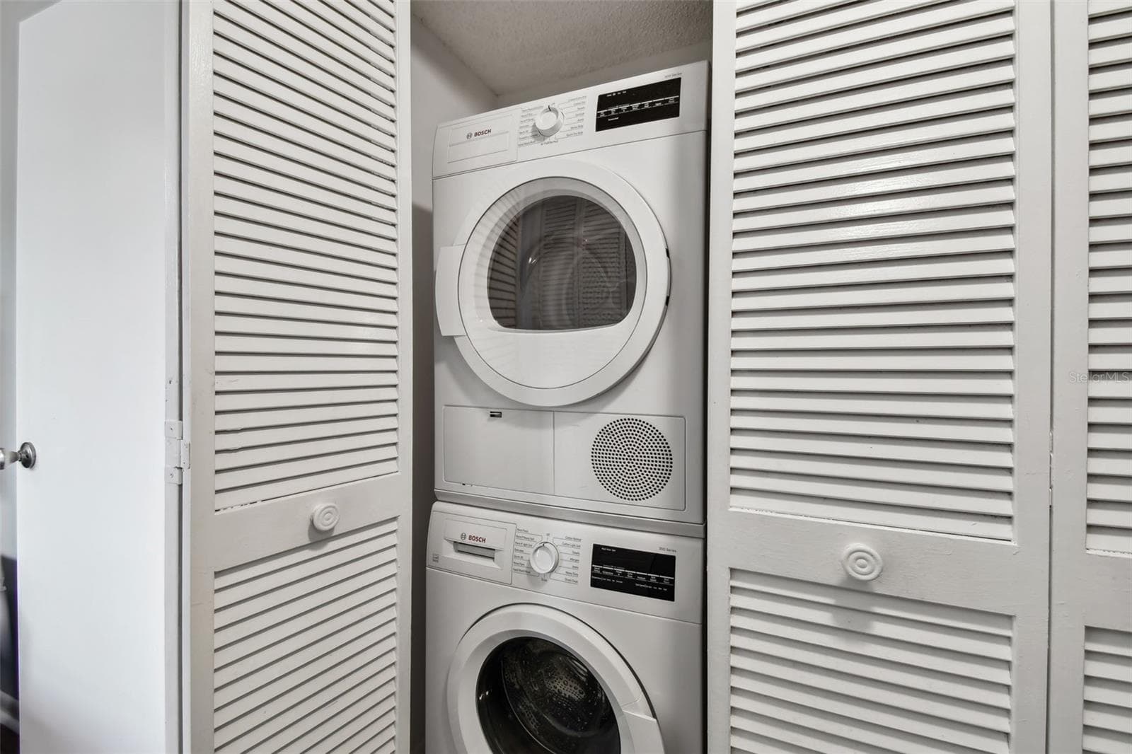 Condominium at 2650 COUNTRYSIDE BLVD #C309, CLEARWATER, photo 38 of 54