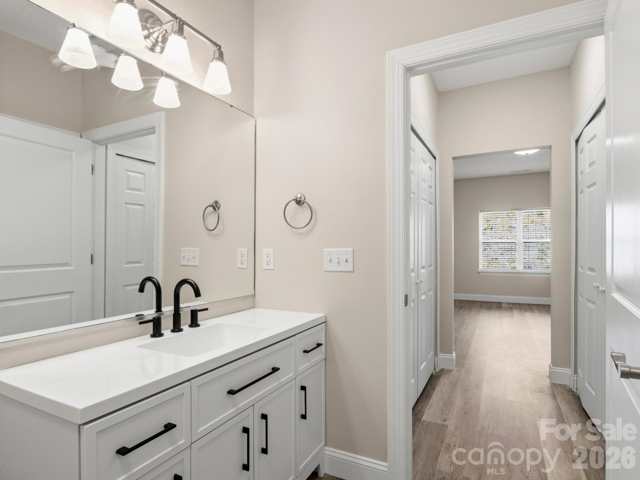 Condominium at 43 Foxden Drive, Fletcher, photo 5 of 24