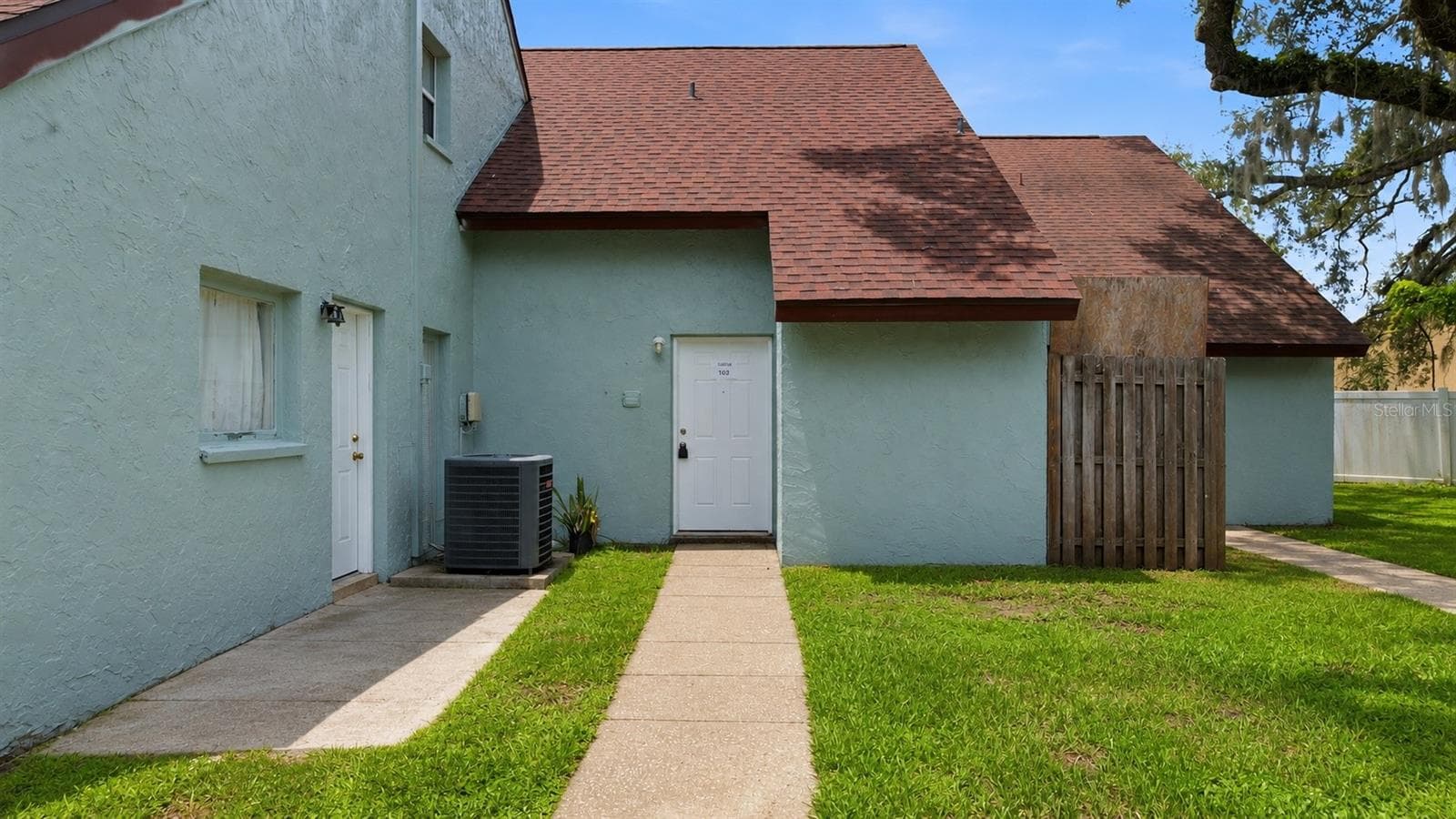 Condominium at 12414 TOUCHTON DR #100, TAMPA, photo 24 of 26