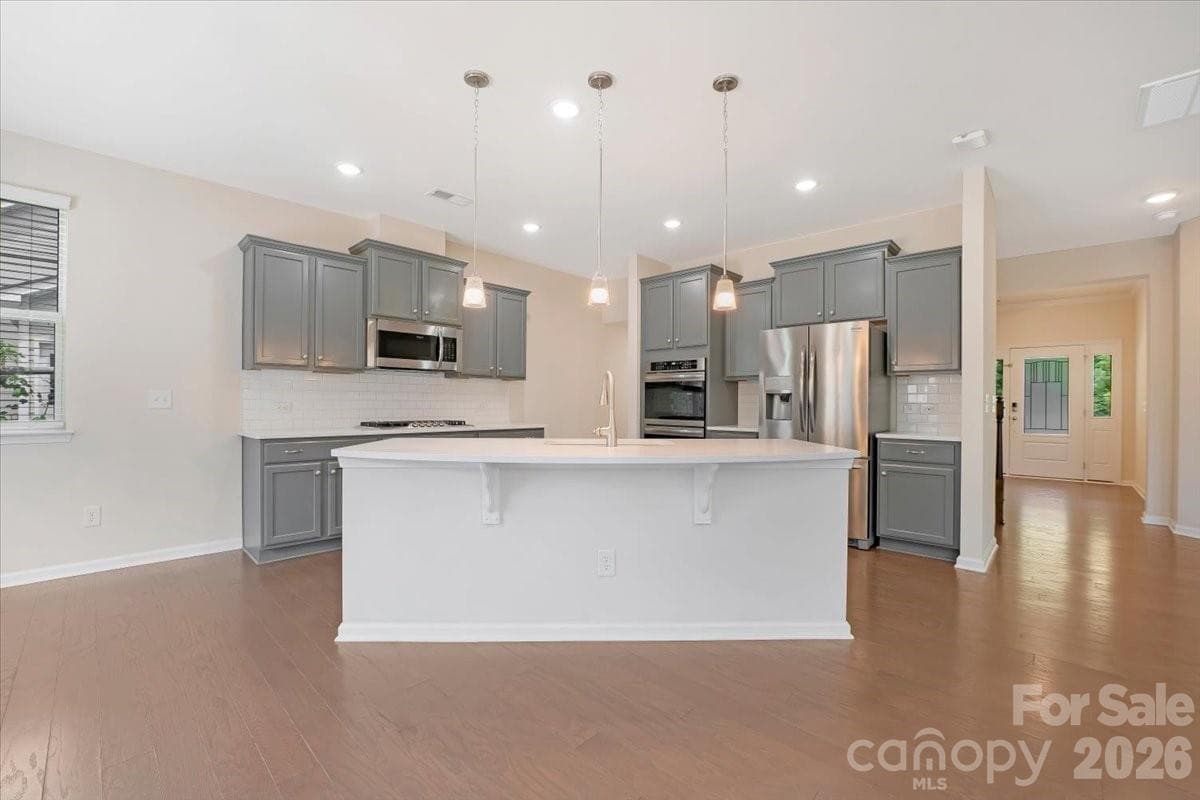 Single Family Residence at 15505 Davidson East Drive, Davidson, photo 11 of 48