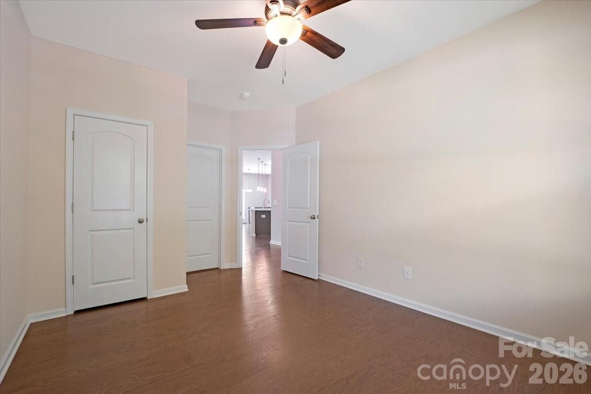 Main level guest bedroom - 15505 Davidson East Drive, Davidson