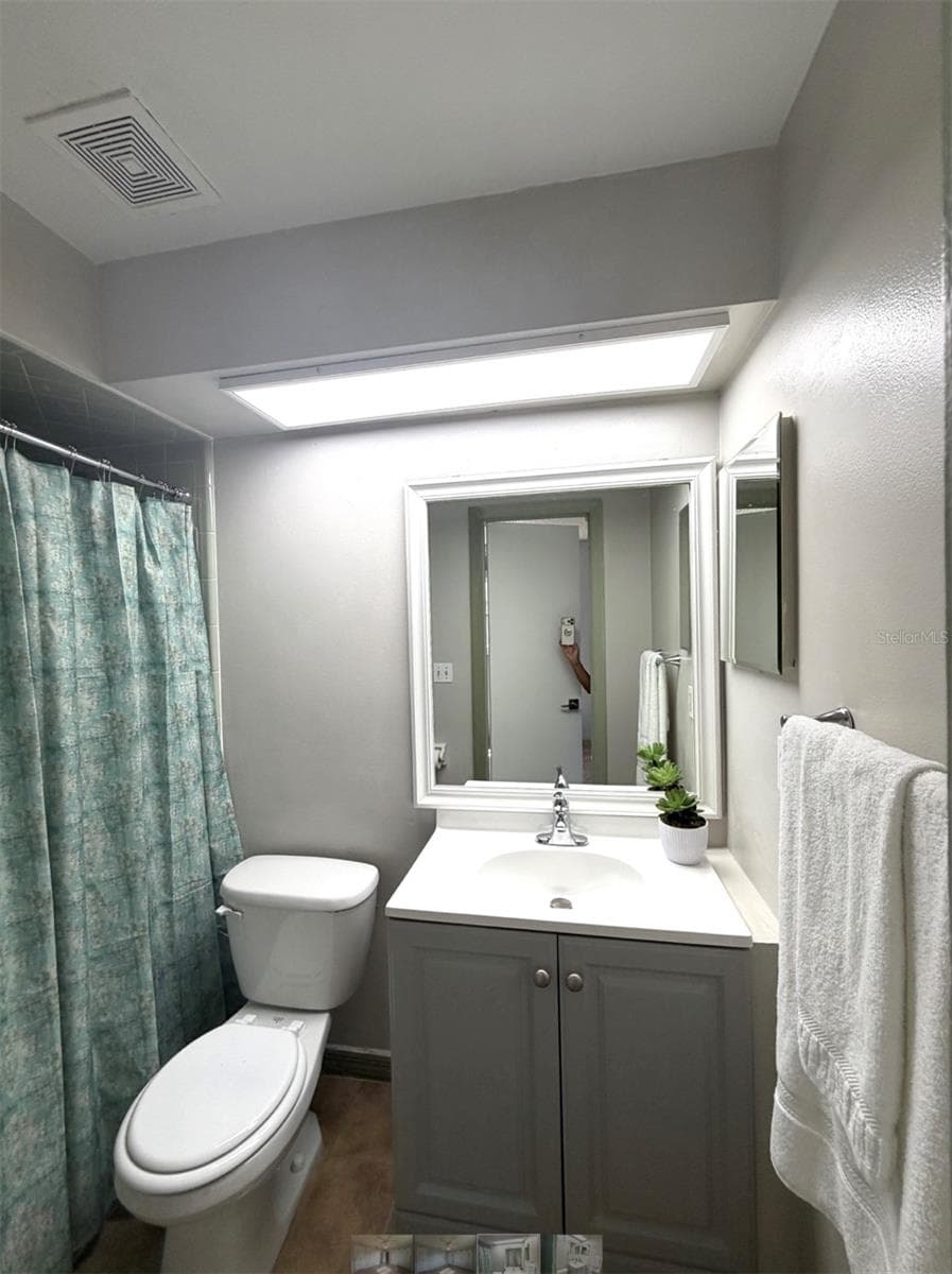 Single Family Residence at 13635 BERKSHIRE CT, GRAND ISLAND, photo 28 of 34
