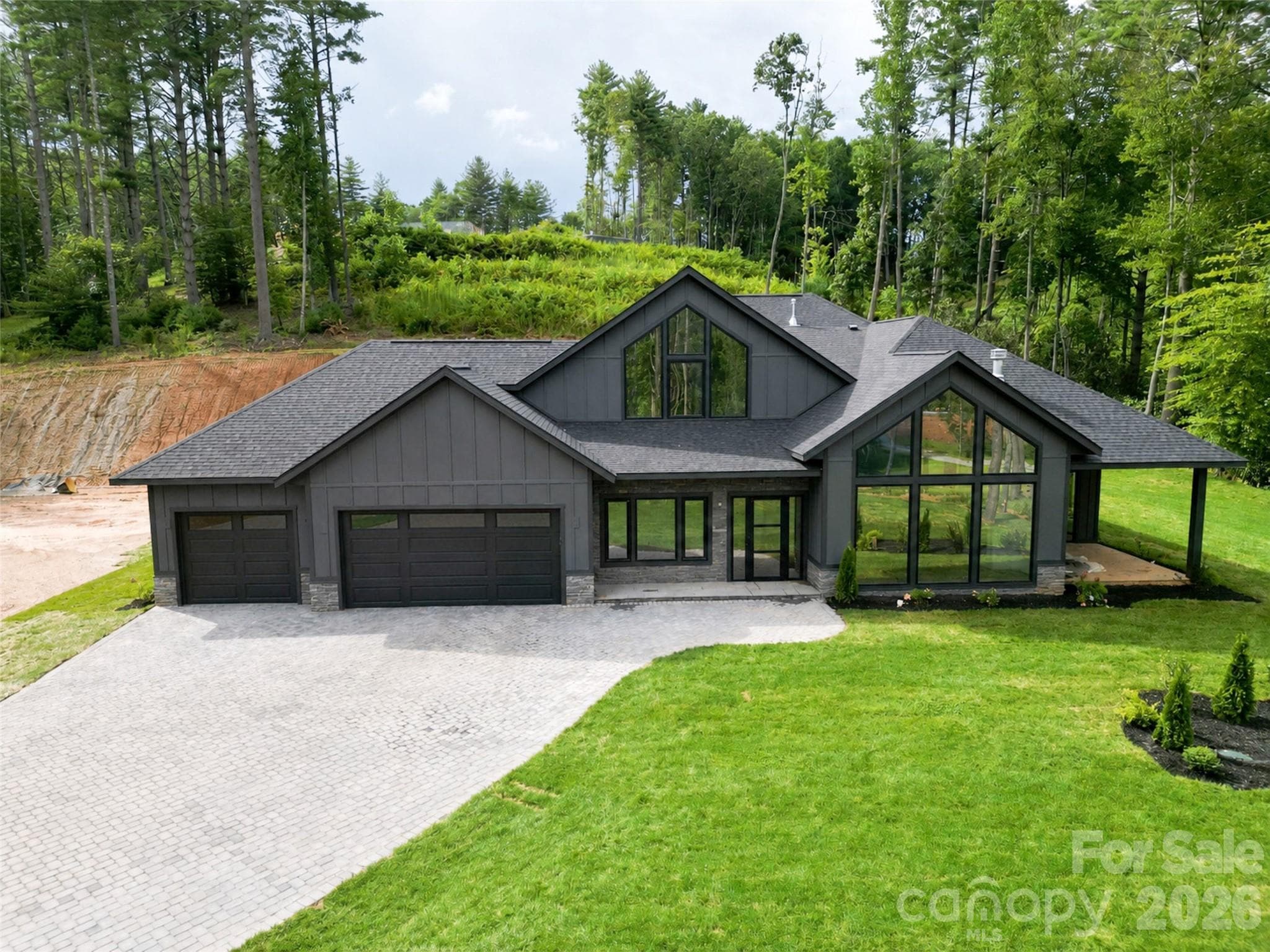 87 Mont Clair Trail