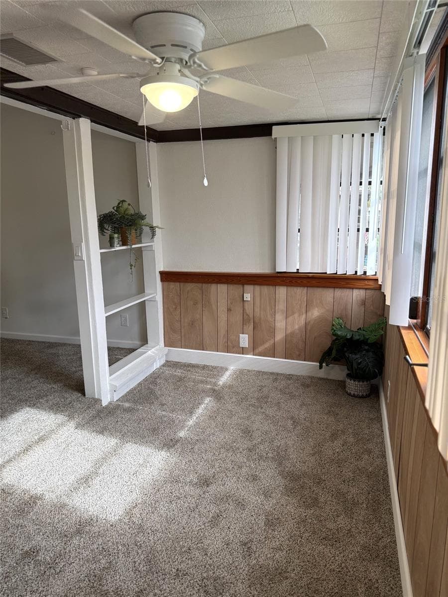 UNSTAGED OFFICE - 42 CLUB HOUSE DR #207, PALM COAST