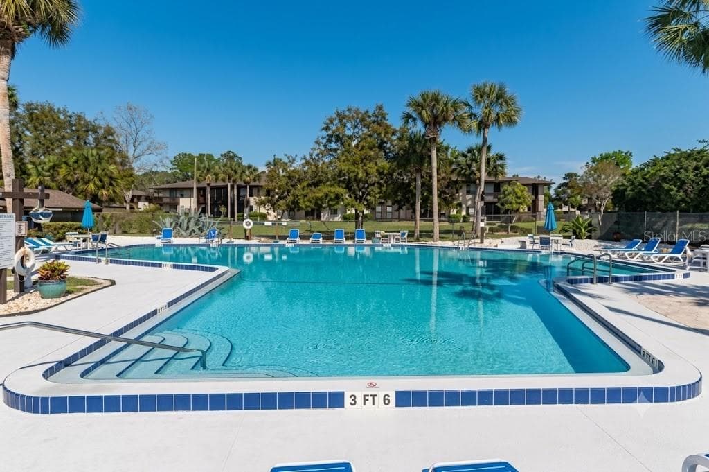 PRIVATE RESORT STYLE POOL - 42 CLUB HOUSE DR #207, PALM COAST