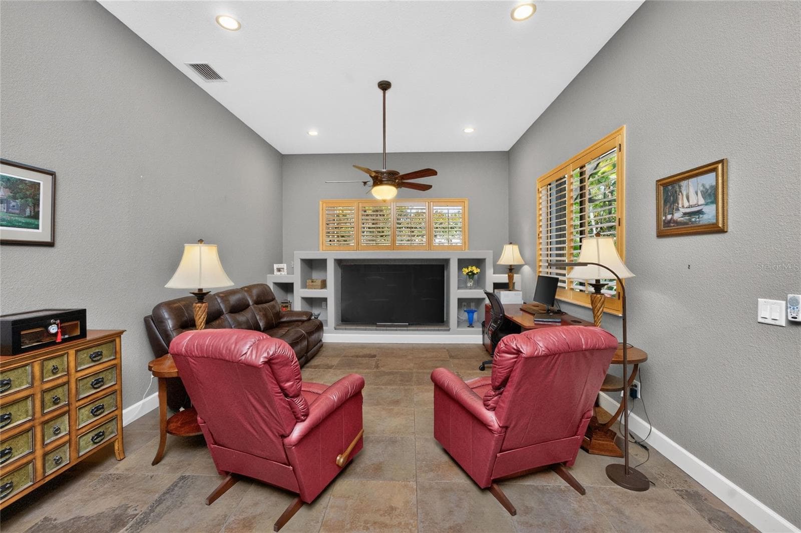Single Family Residence at 25279 PUNTA MADRYN AVE, PUNTA GORDA, photo 18 of 79