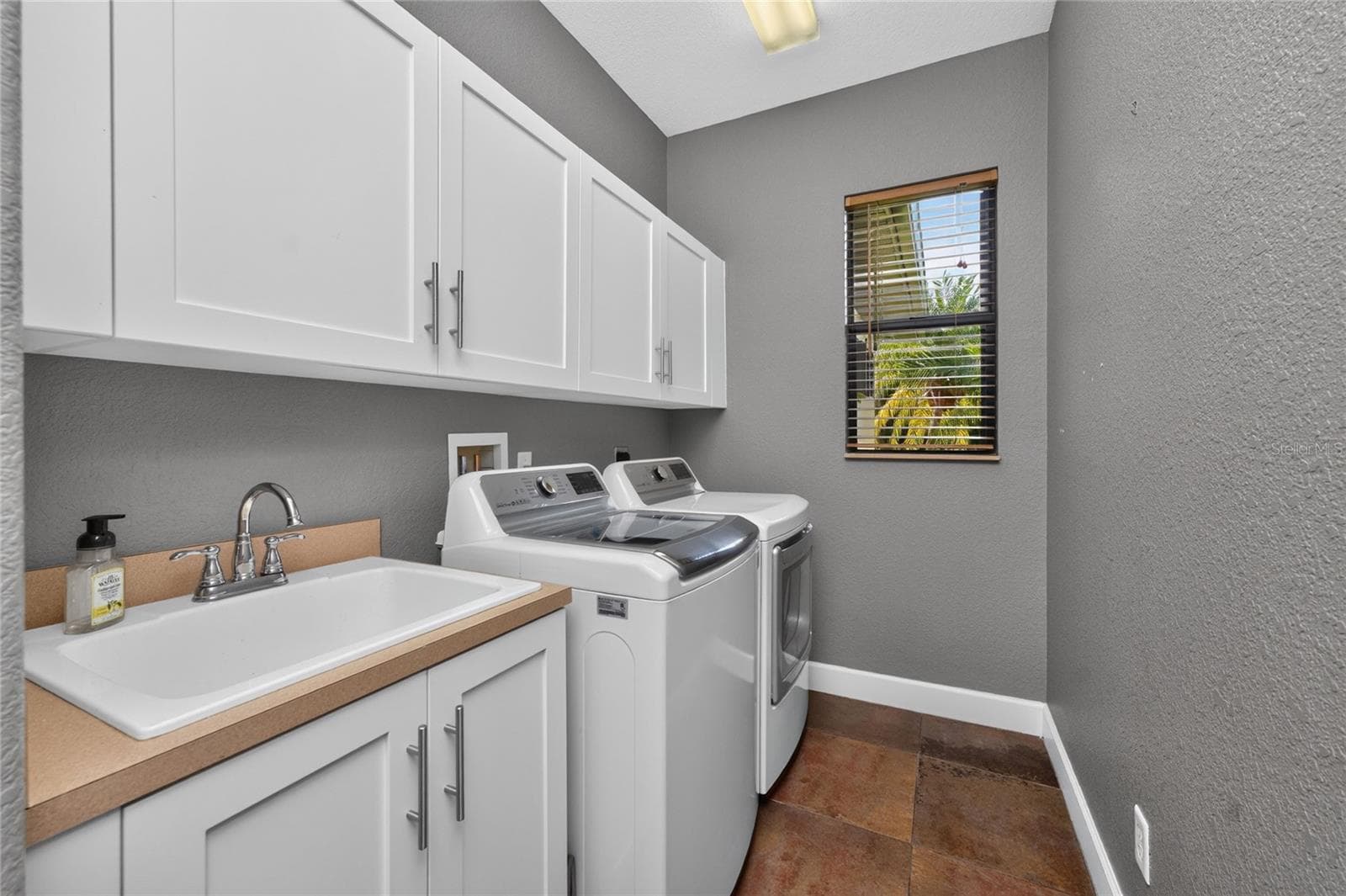 Single Family Residence at 25279 PUNTA MADRYN AVE, PUNTA GORDA, photo 46 of 79