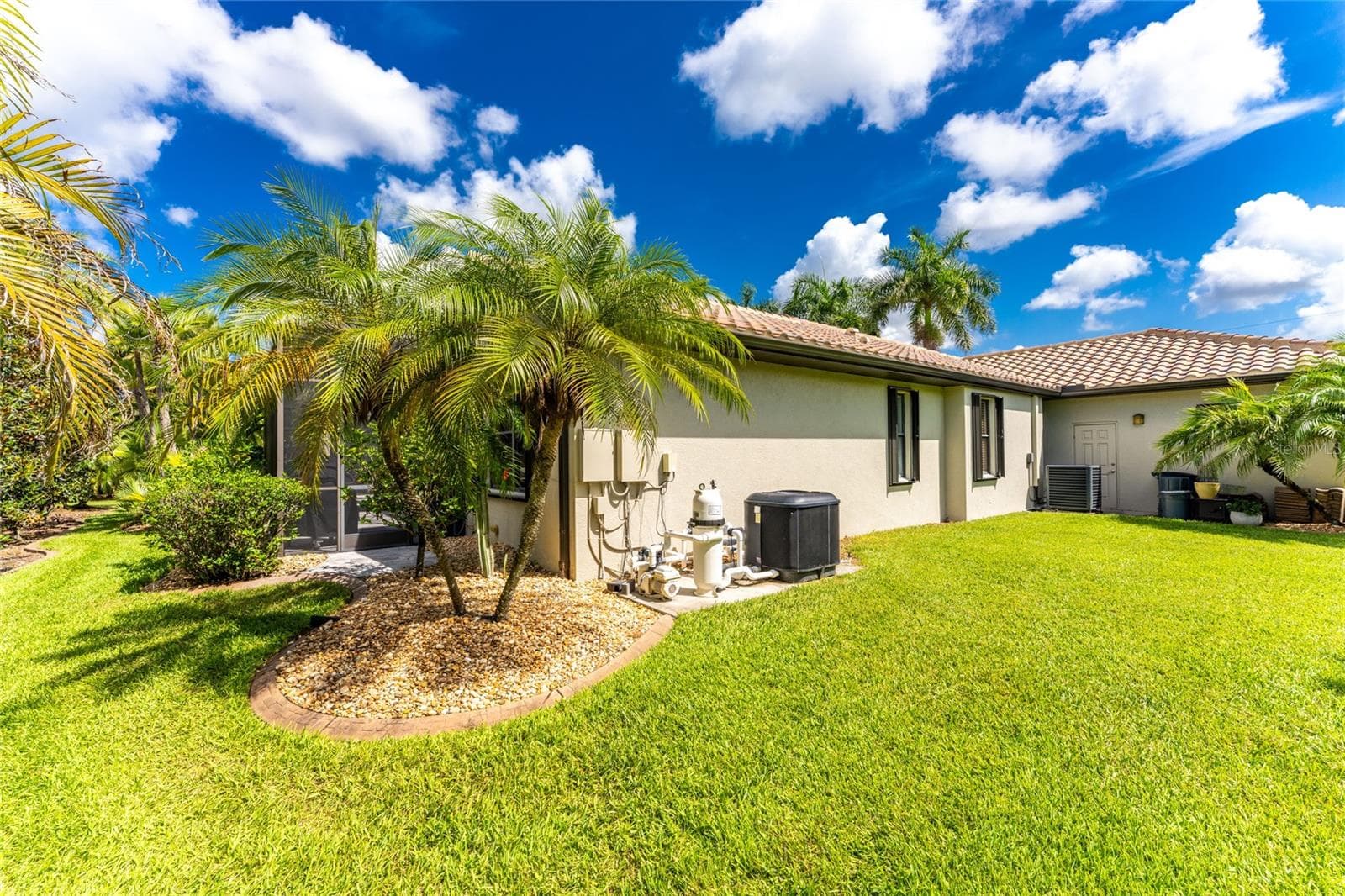 Single Family Residence at 25279 PUNTA MADRYN AVE, PUNTA GORDA, photo 68 of 79