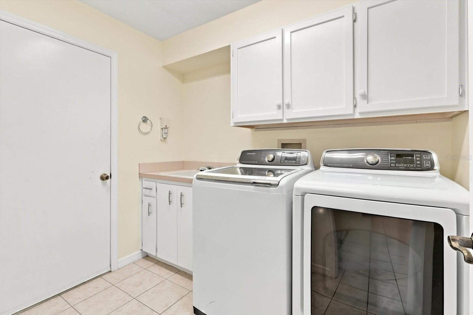 Single Family Residence at 6 DUSTY MILLER CT, HOMOSASSA, photo 30 of 48