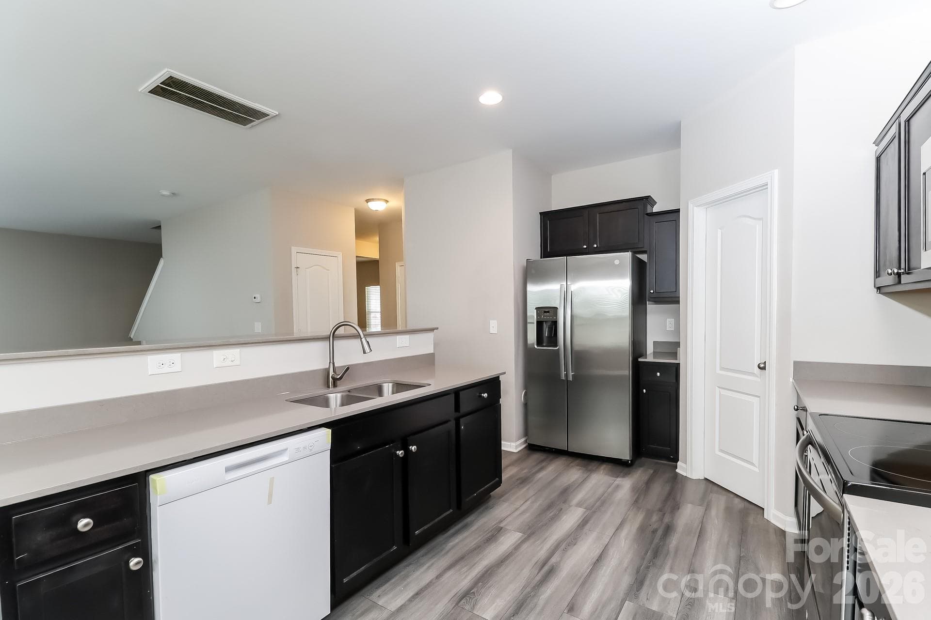 Single Family Residence at 6237 Sydney Mae Lane, Charlotte, photo 5 of 22