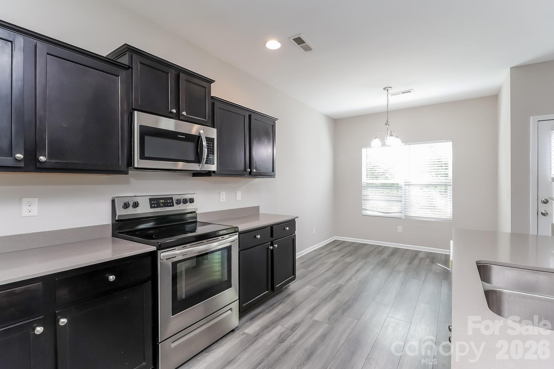 Single Family Residence at 6237 Sydney Mae Lane, Charlotte, photo 6 of 22
